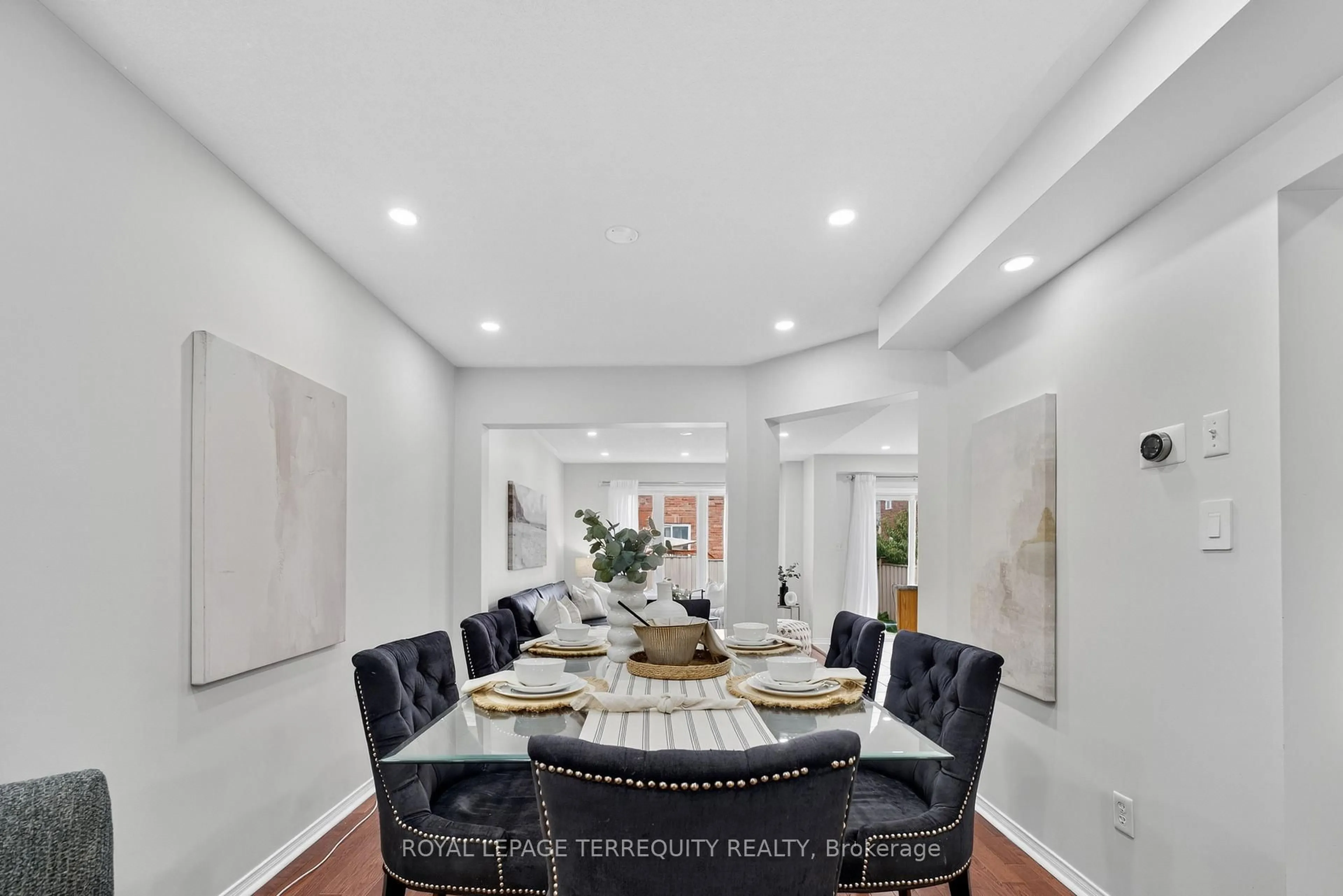 Dining room, unknown for 319 Penndutch Circ, Whitchurch-Stouffville Ontario L4A 0P2