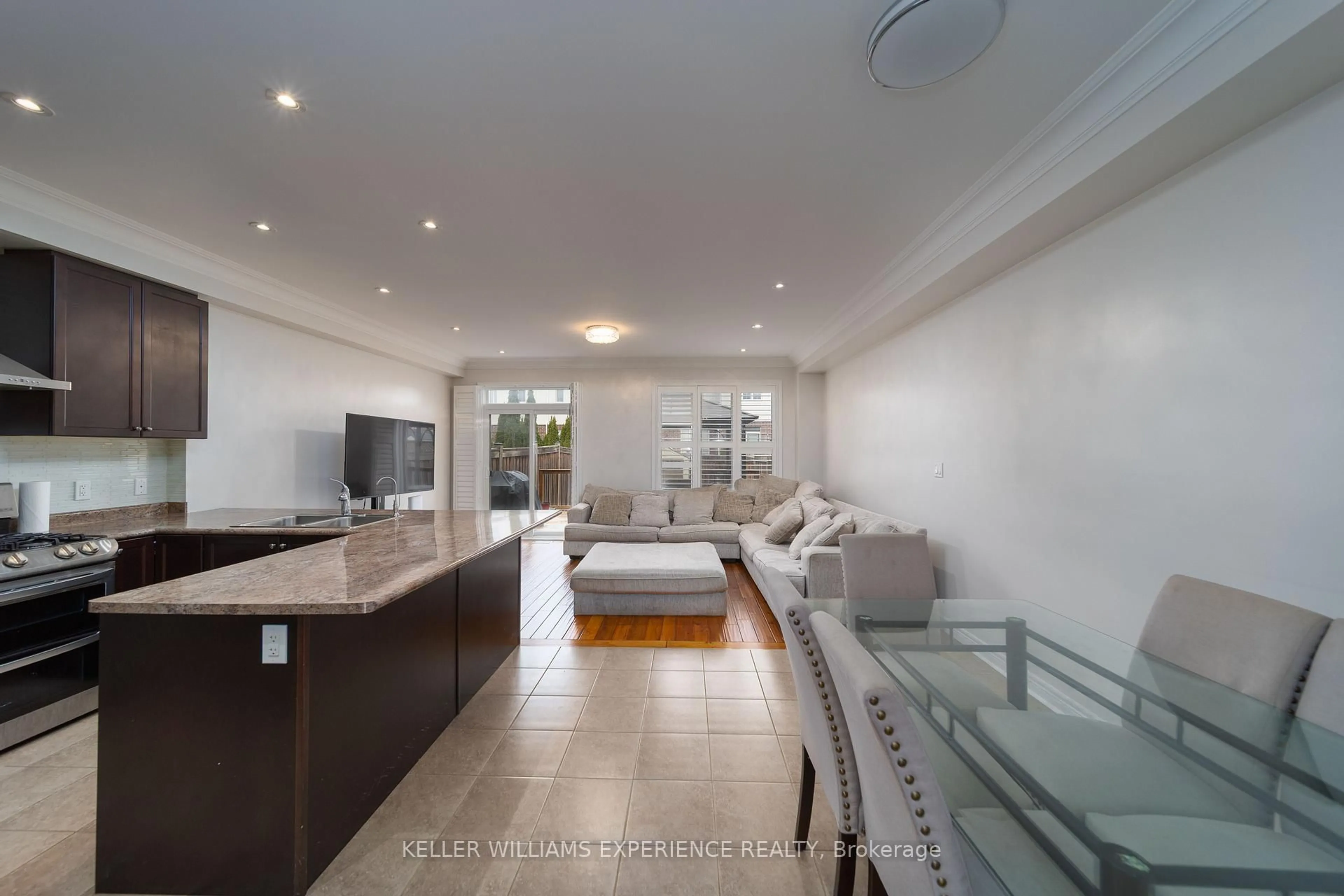 Unknown for 6 Weaver Terr, New Tecumseth Ontario L0G 1W0