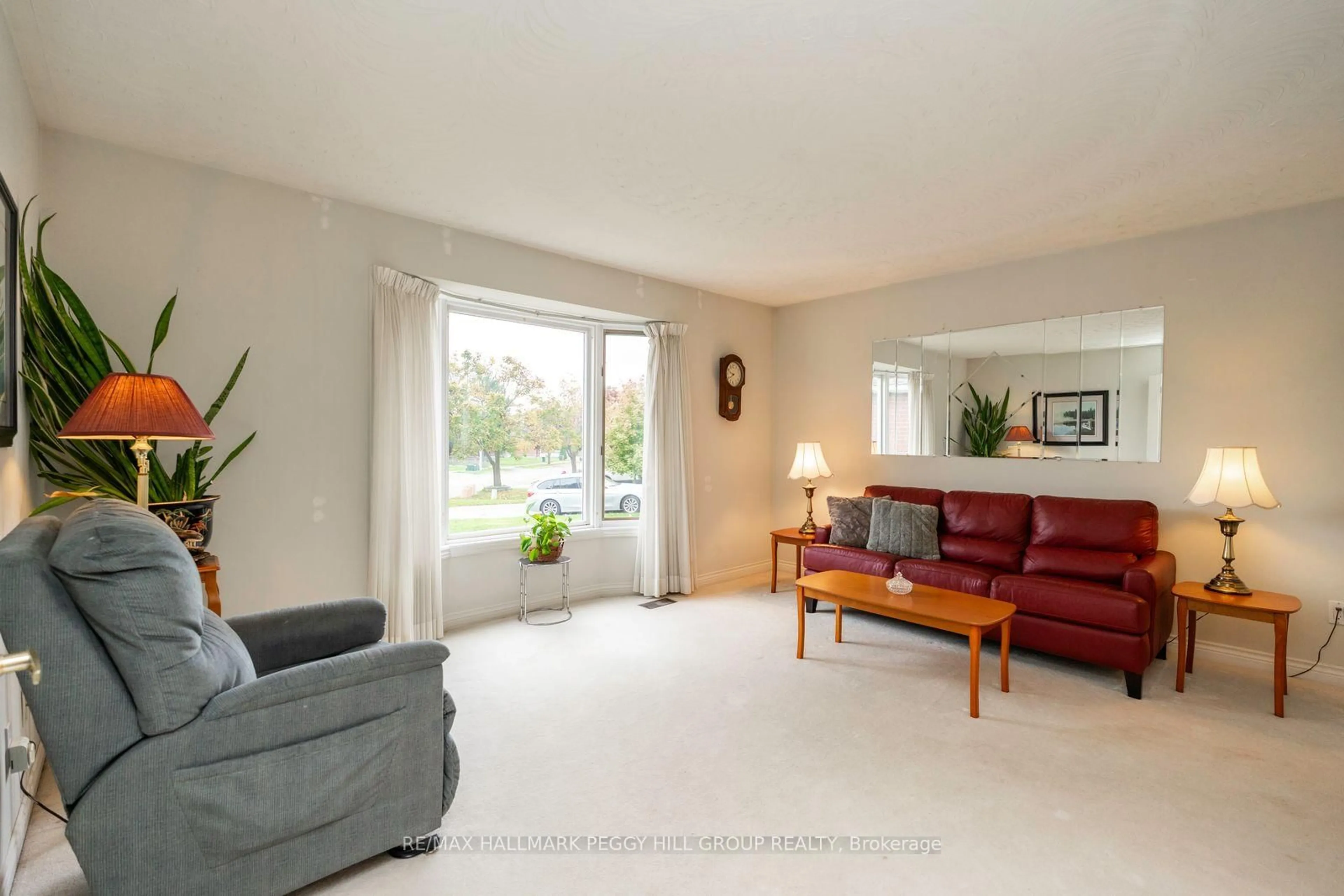 Living room with furniture, unknown for 1992 Annecca St, Innisfil Ontario L9S 1W8