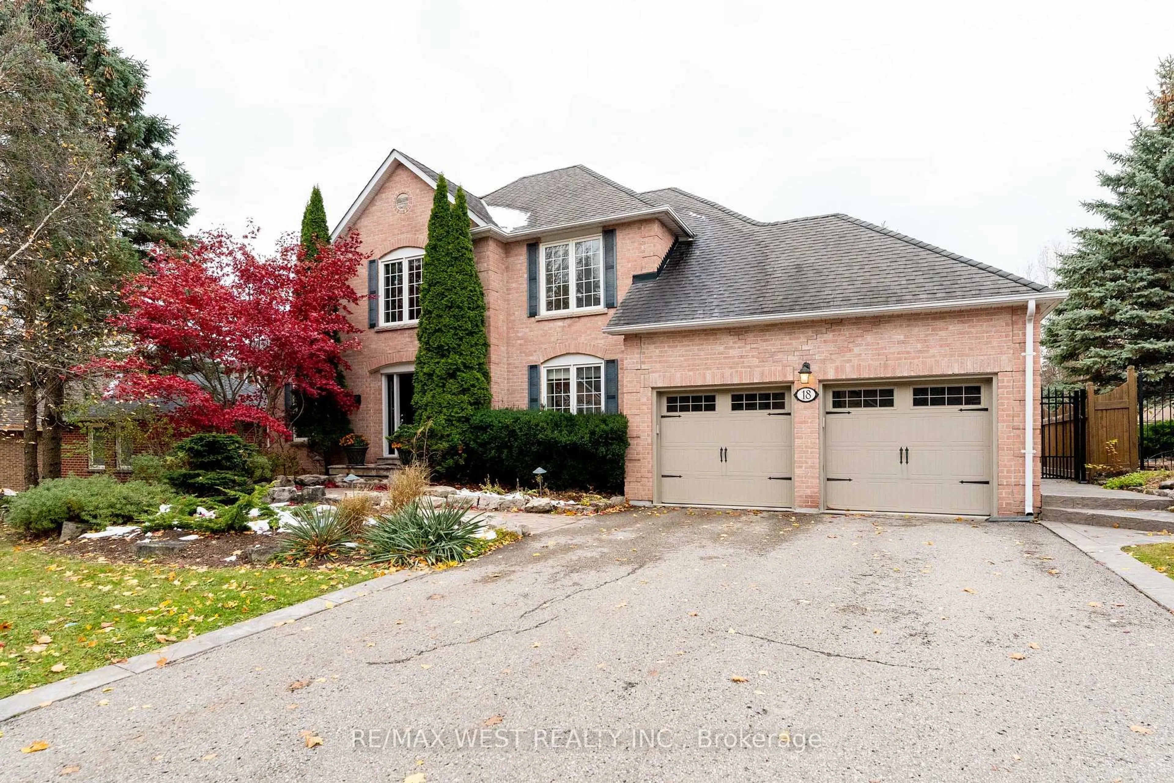 Home with brick exterior material, street for 18 Harrowsmith Pl, Richmond Hill Ontario L4E 2J9