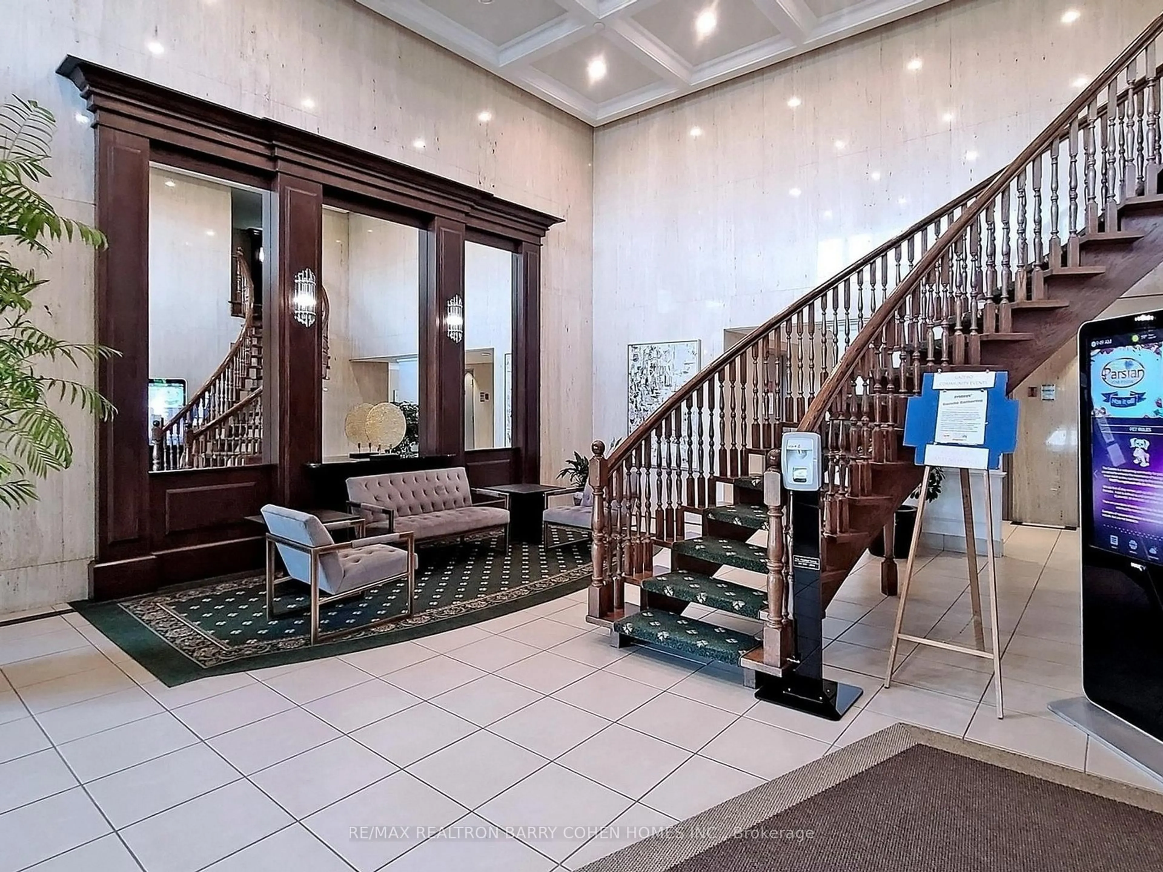 Lobby for 8111 Yonge St #705, Markham Ontario L3T 4V9