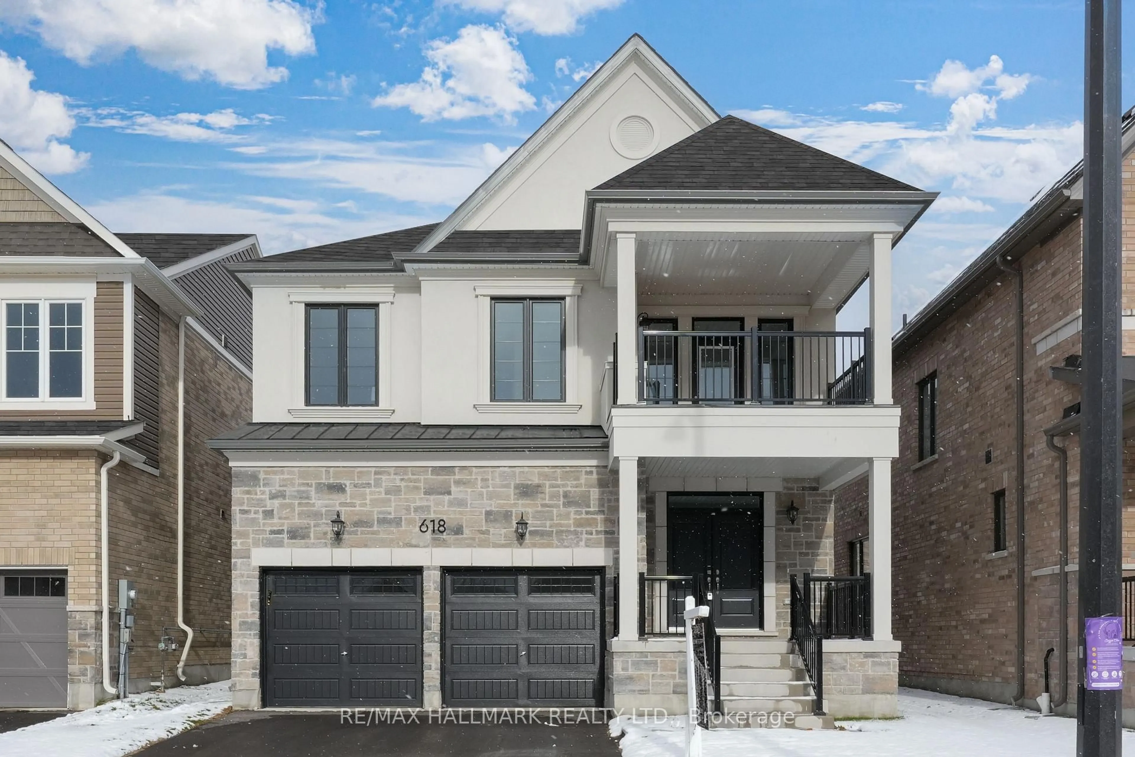 Home with brick exterior material, street for 618 Newlove St, Innisfil Ontario L9S 0S2