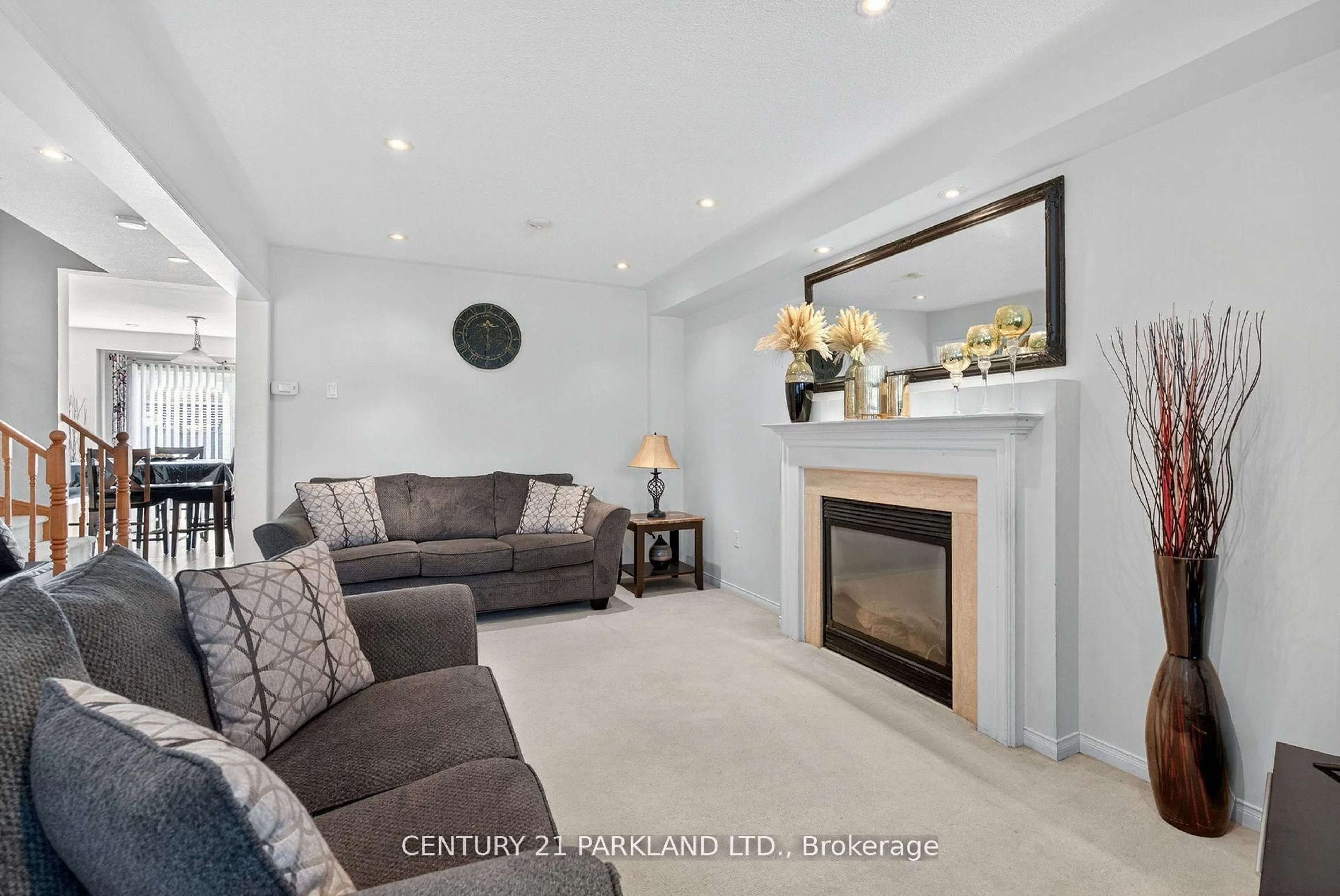 Living room with furniture, unknown for 136 Gas Lamp Lane, Markham Ontario L6B 1K9