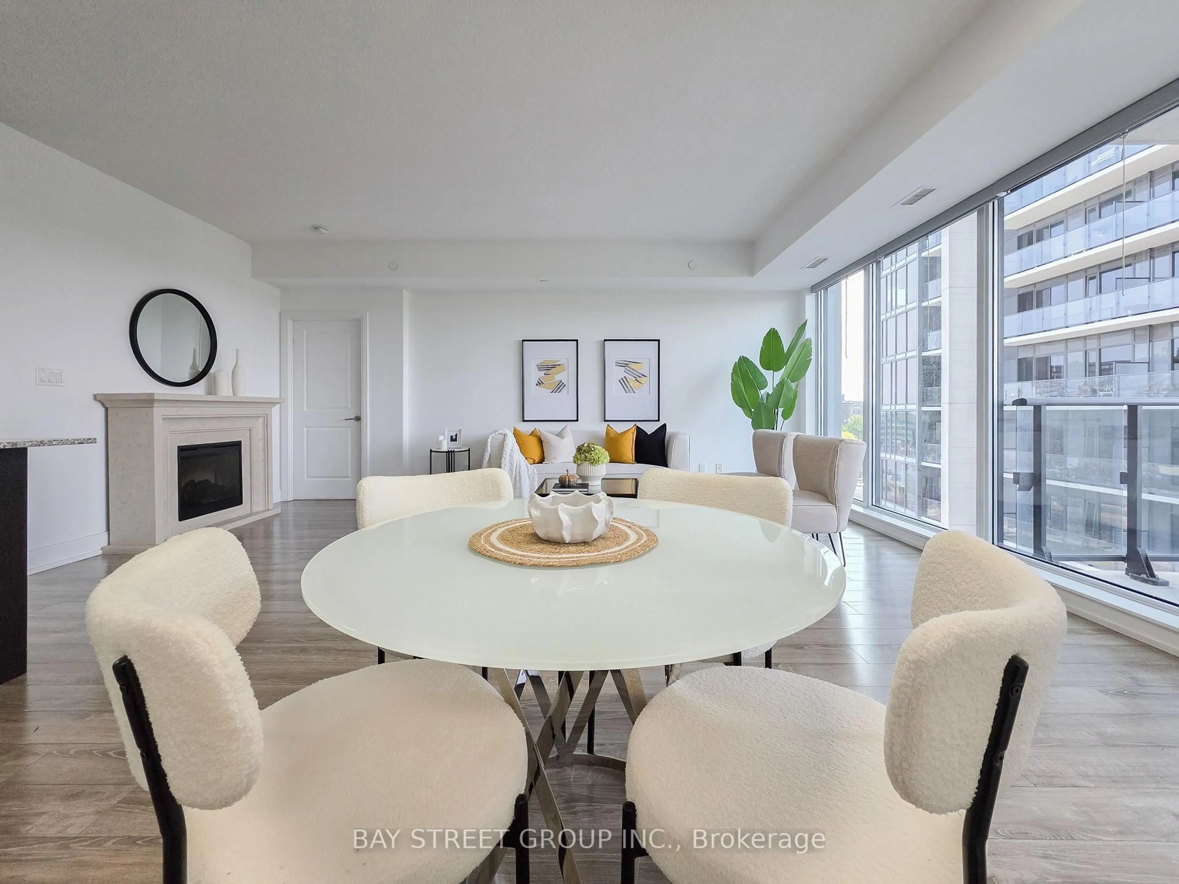 Dining room, unknown for 9608 Yonge St #705B, Richmond Hill Ontario L4C 0X4