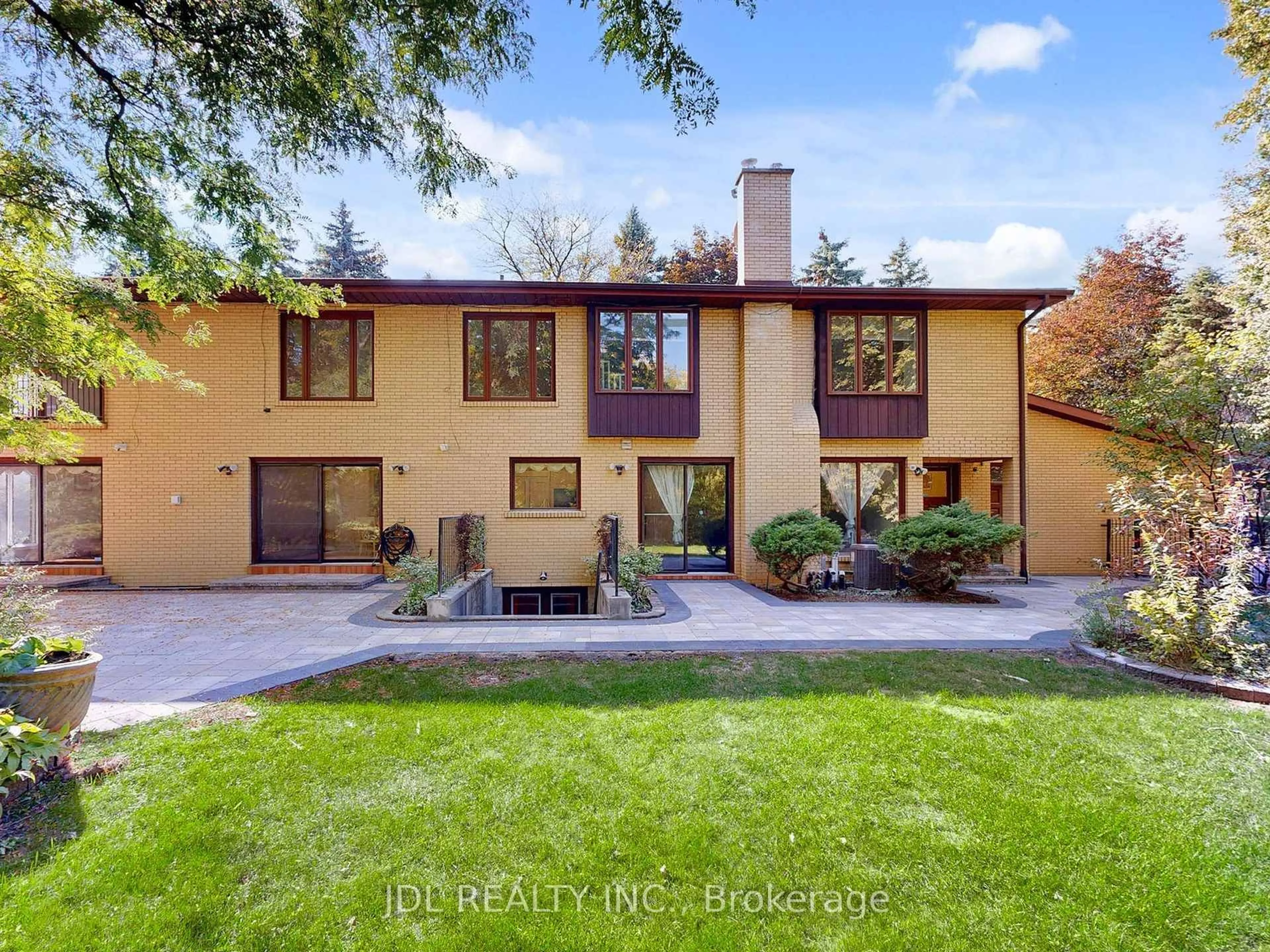 Home with brick exterior material, unknown for 11 Moodie Dr, Richmond Hill Ontario L4C 8C9