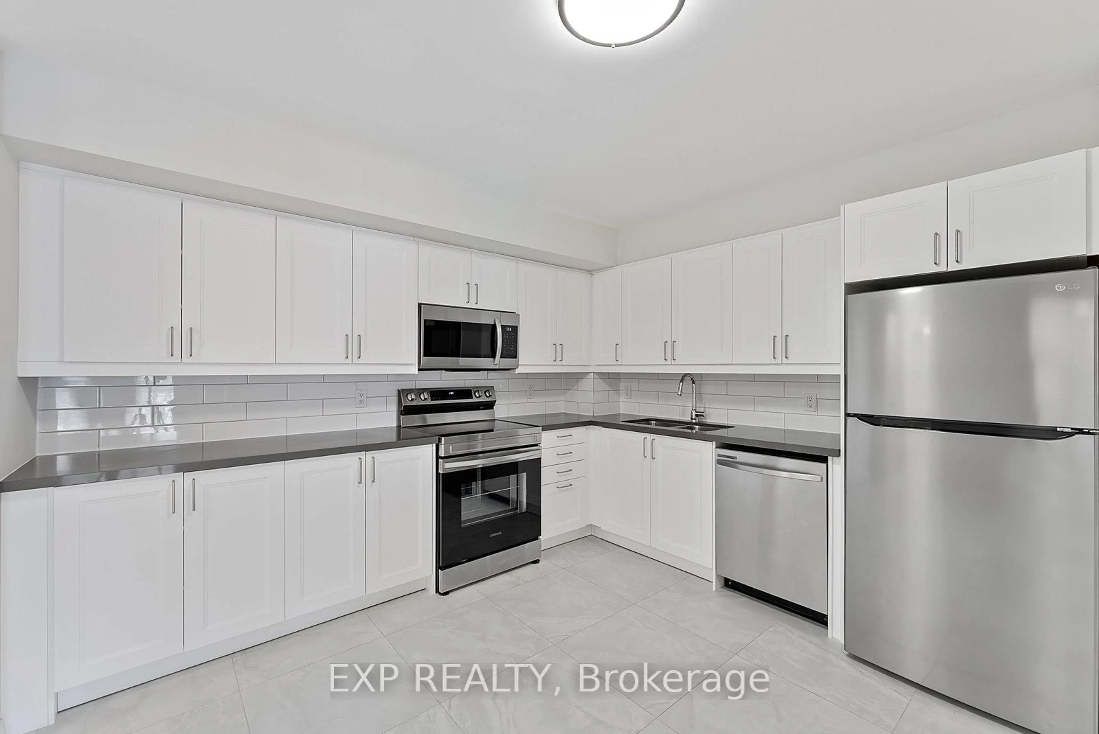 Standard kitchen, unknown for 2506 Rutherford Rd #210, Vaughan Ontario L4K 5N4