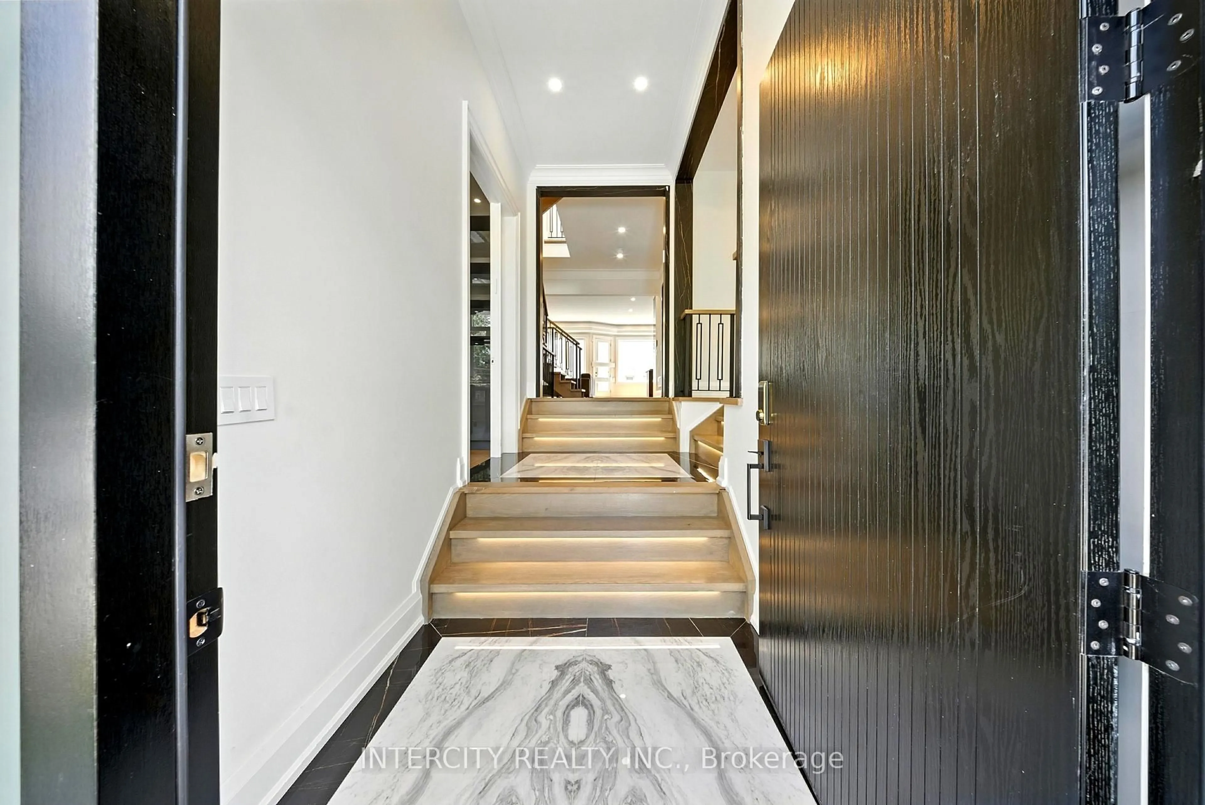 Indoor foyer for 131A Birch Ave, Richmond Hill Ontario L4C 6C5