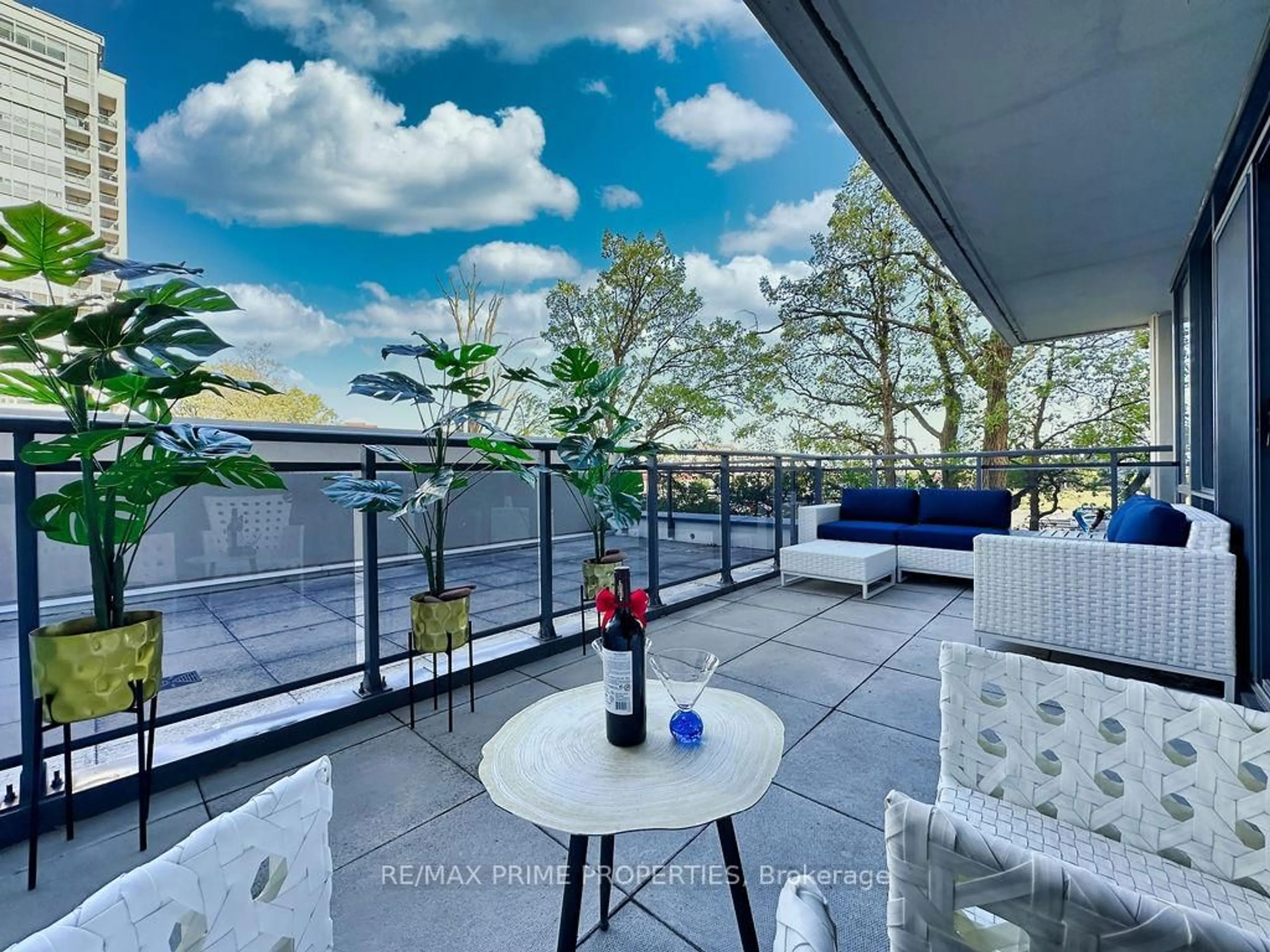 Patio, unknown for 85 North Park Rd #205, Vaughan Ontario L4J 0H9