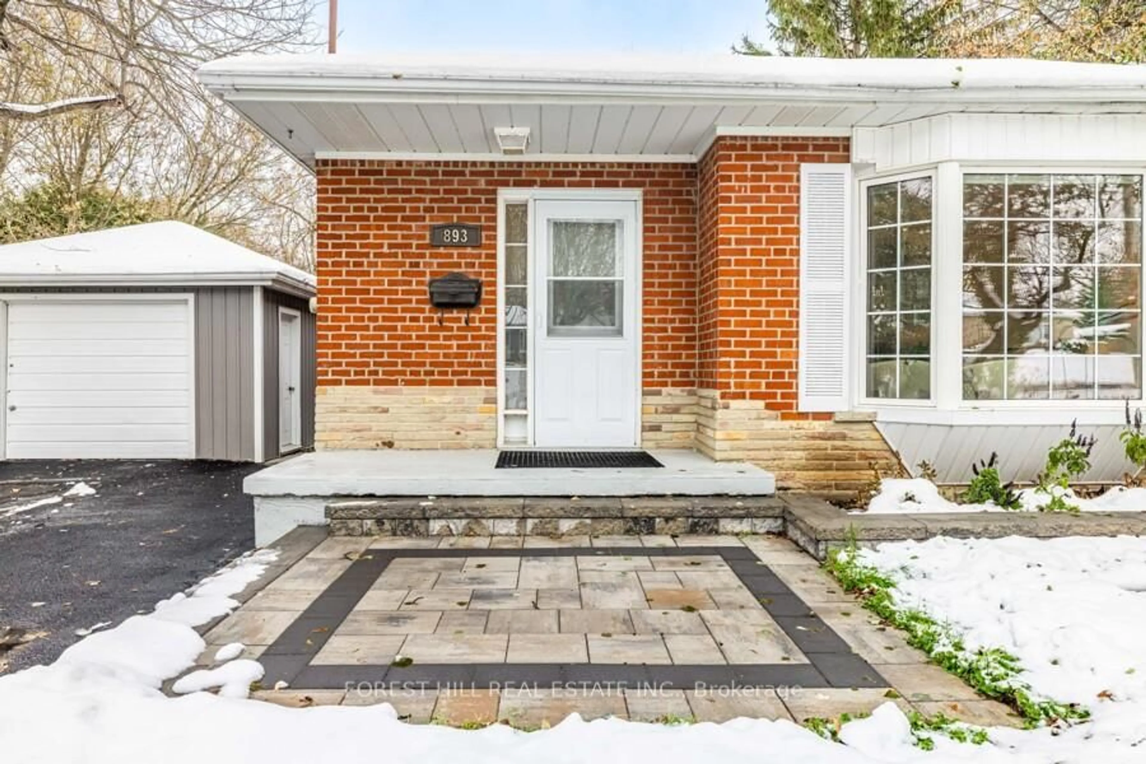 Home with brick exterior material, street for 893 Srigley St, Newmarket Ontario L3Y 1Y2