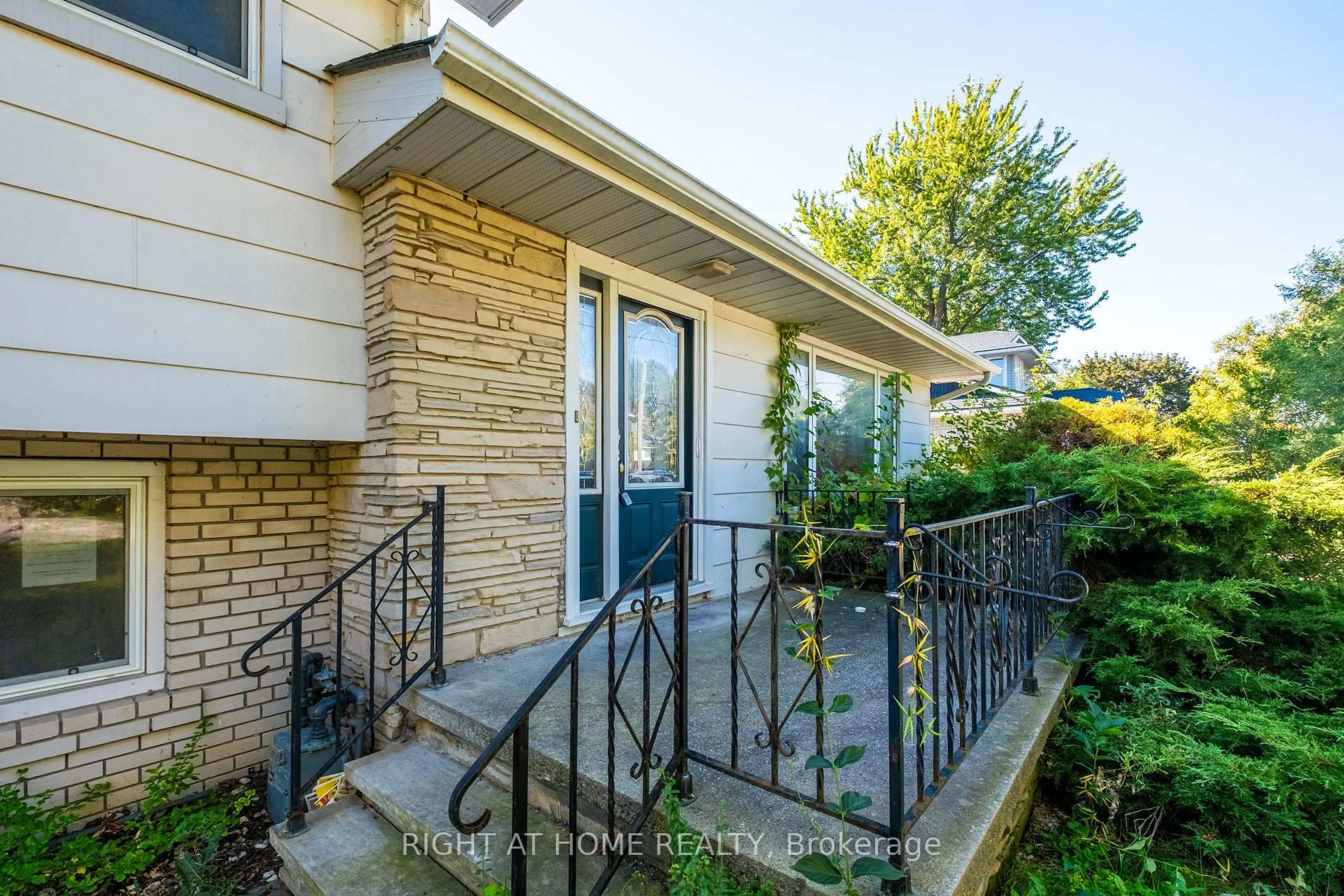 Unknown for 275 Miami Dr, Georgina Ontario L4P 2Z5