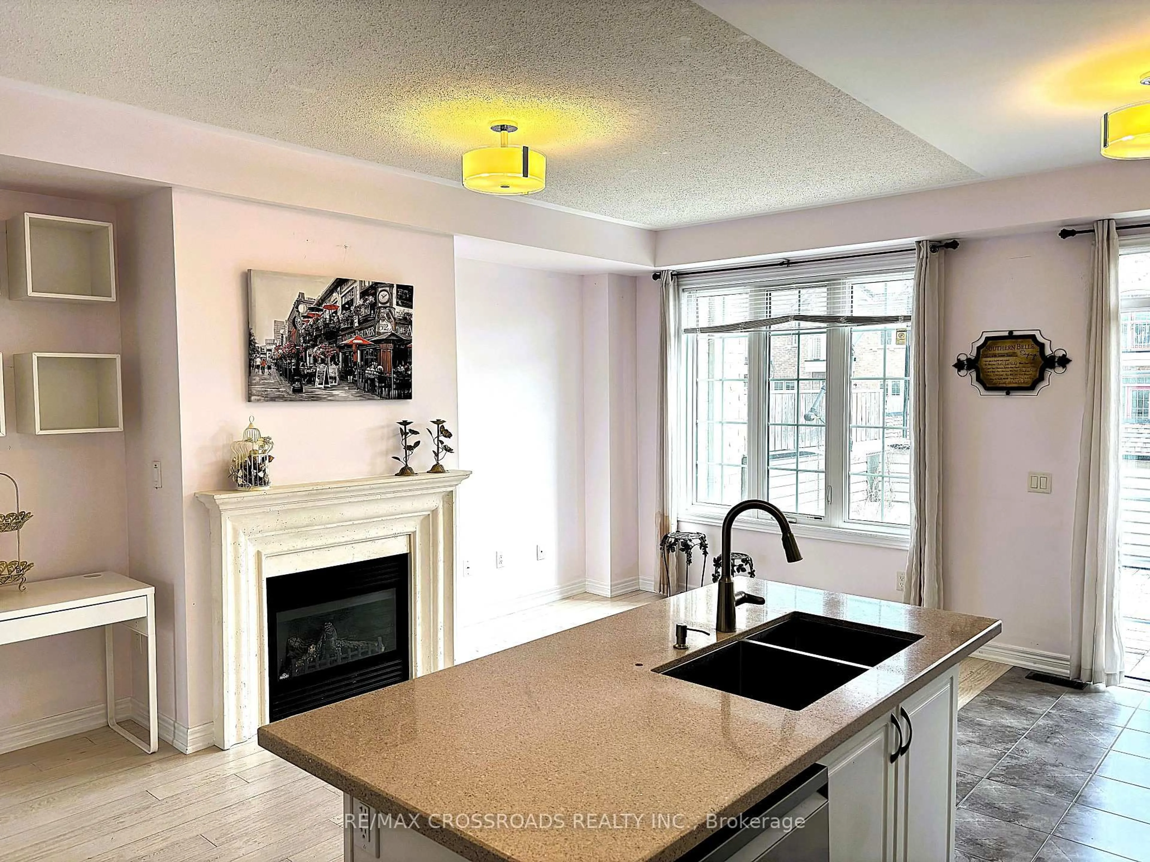 Open concept kitchen, ceramic/tile floor for 49 Memon Pl, Markham Ontario L6E 0S1