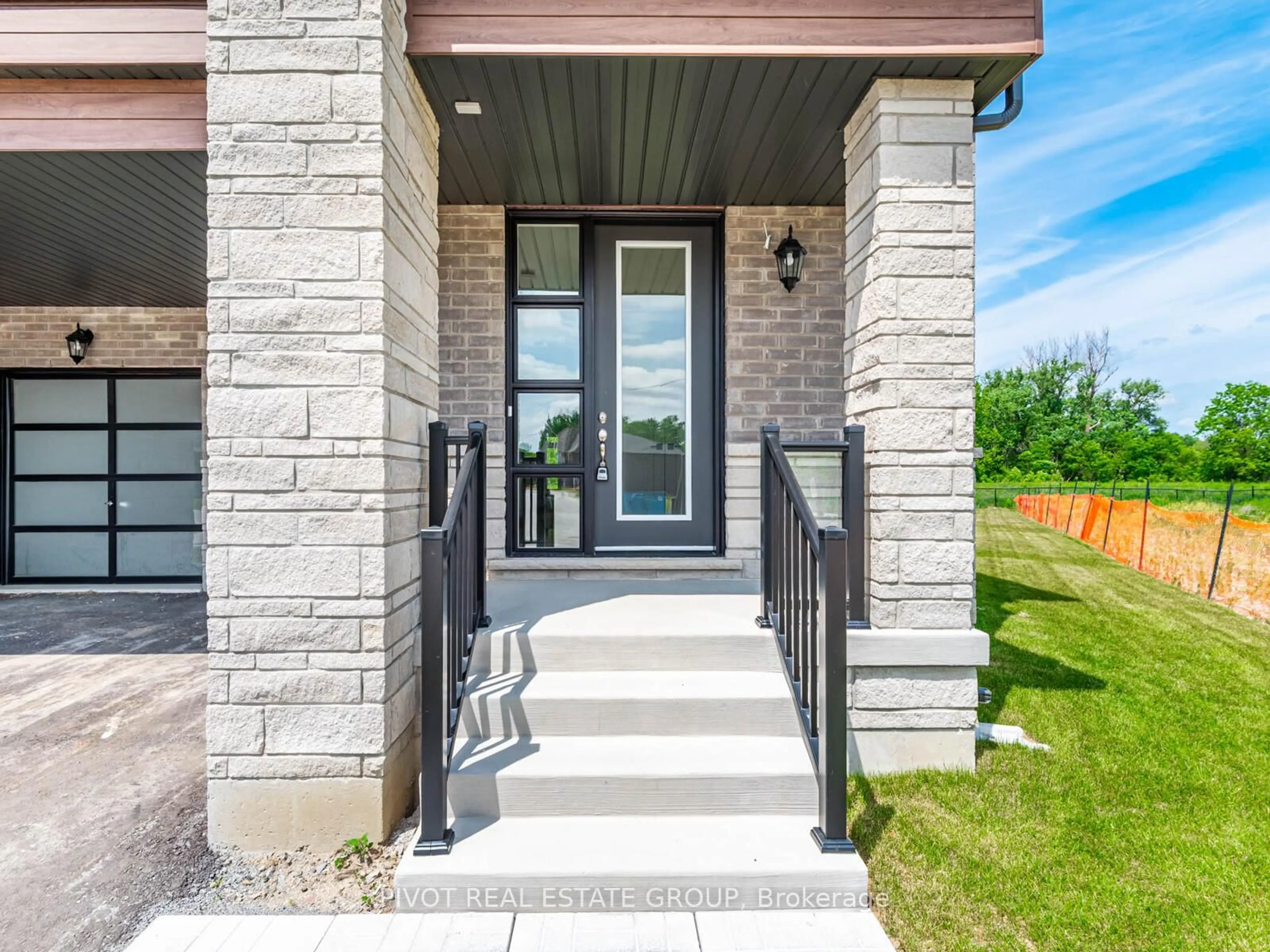 Home with brick exterior material, street for 34 Montorio Dr, Richmond Hill Ontario L4E 1N4