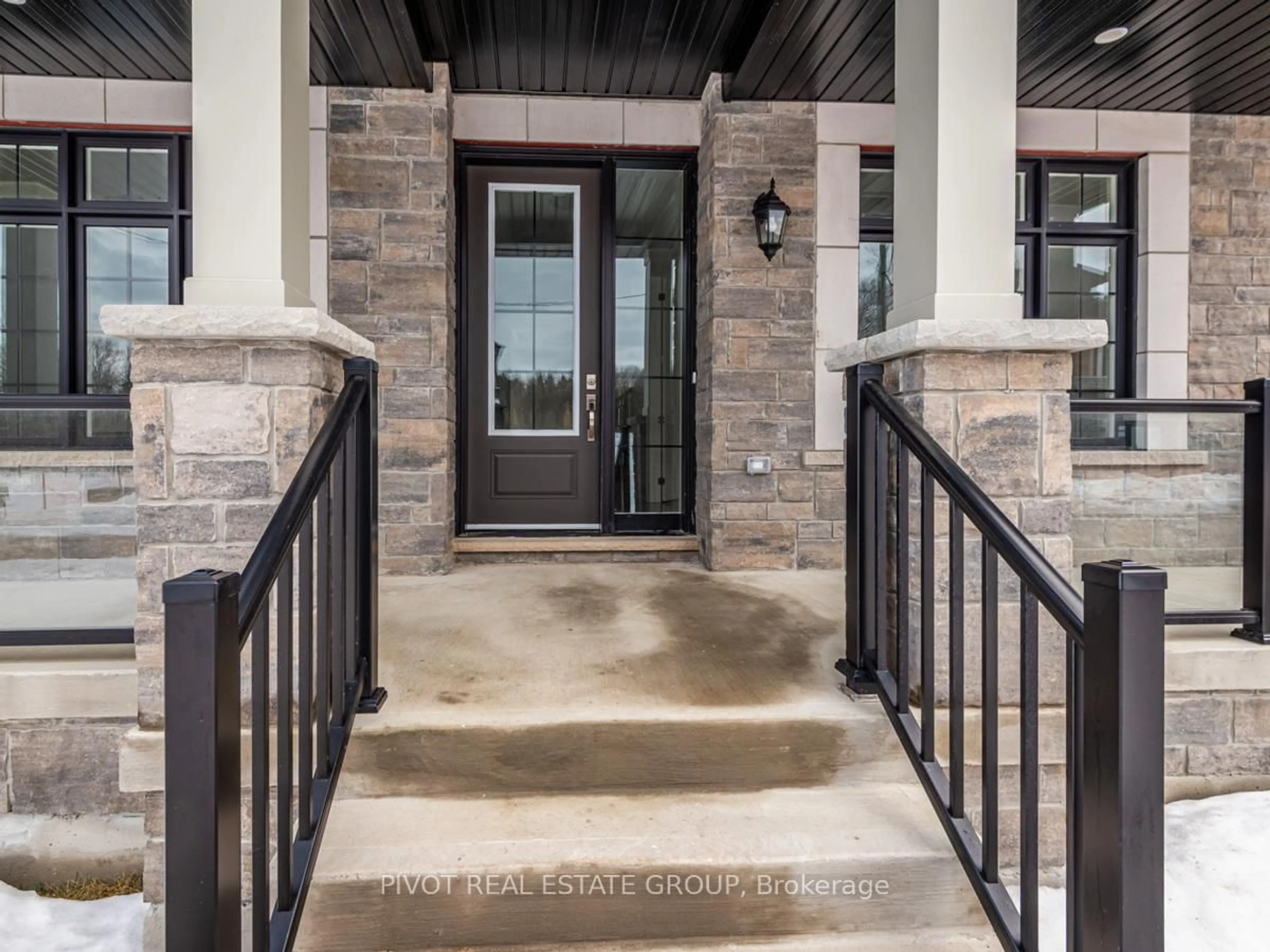 Indoor entryway for 43 Montorio Dr, Richmond Hill Ontario L4E 1N4