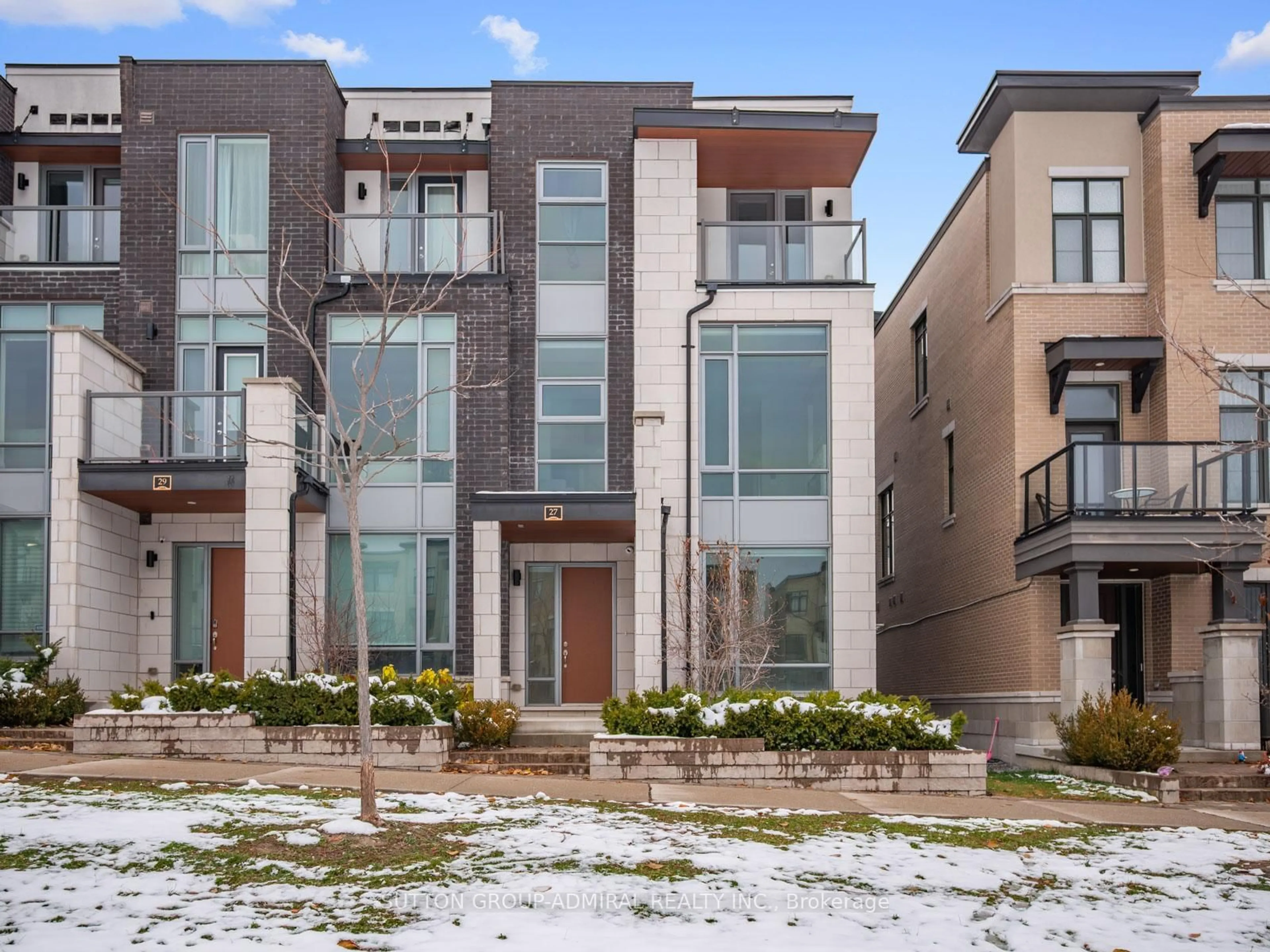 Home with brick exterior material, street for 27 Adaskin Ave, Vaughan Ontario L6A 4Z8