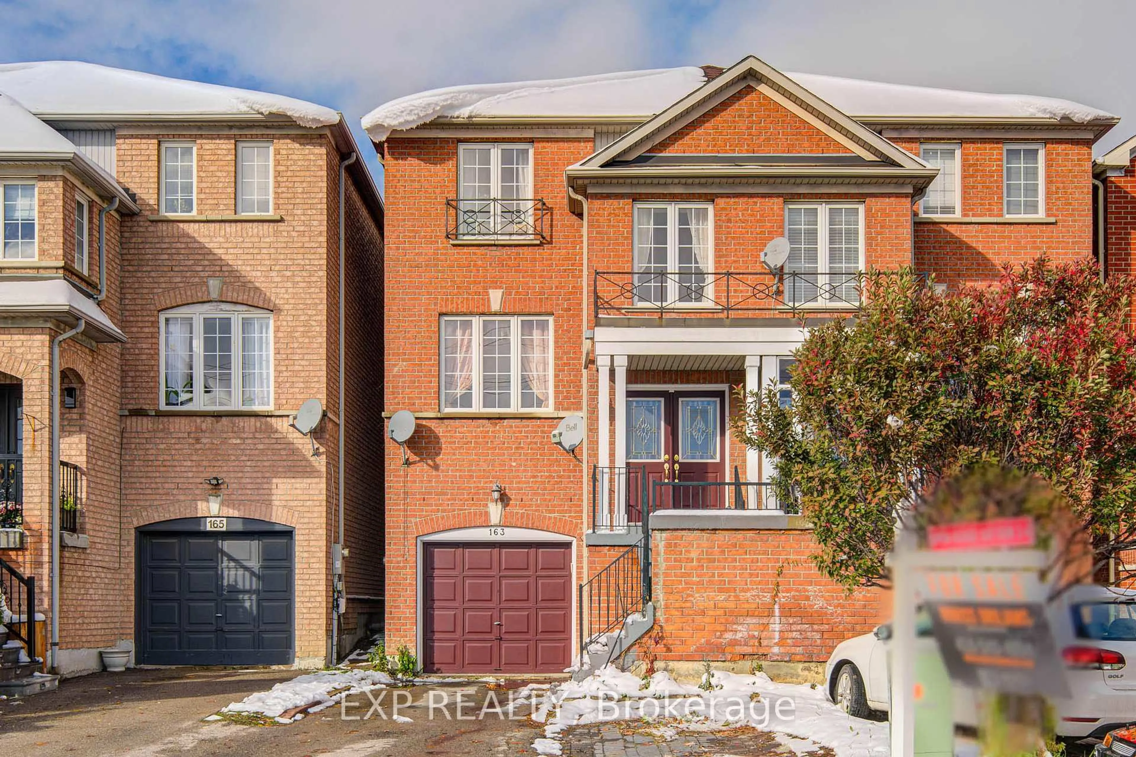 Home with brick exterior material, street for 163 Sassafras Circ, Vaughan Ontario L4J 8M6