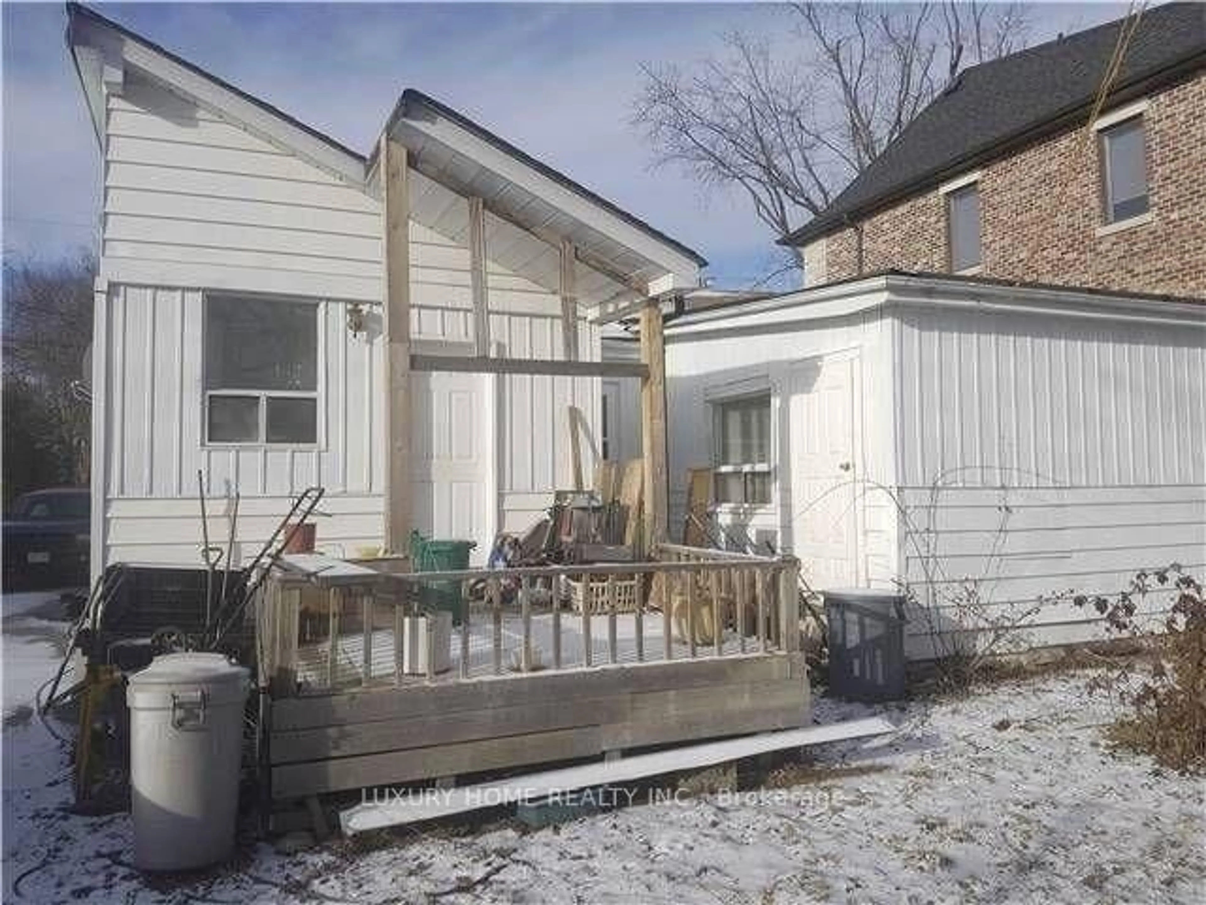 Unknown for 229 Lawrence Ave, Richmond Hill Ontario L4C 1Z7