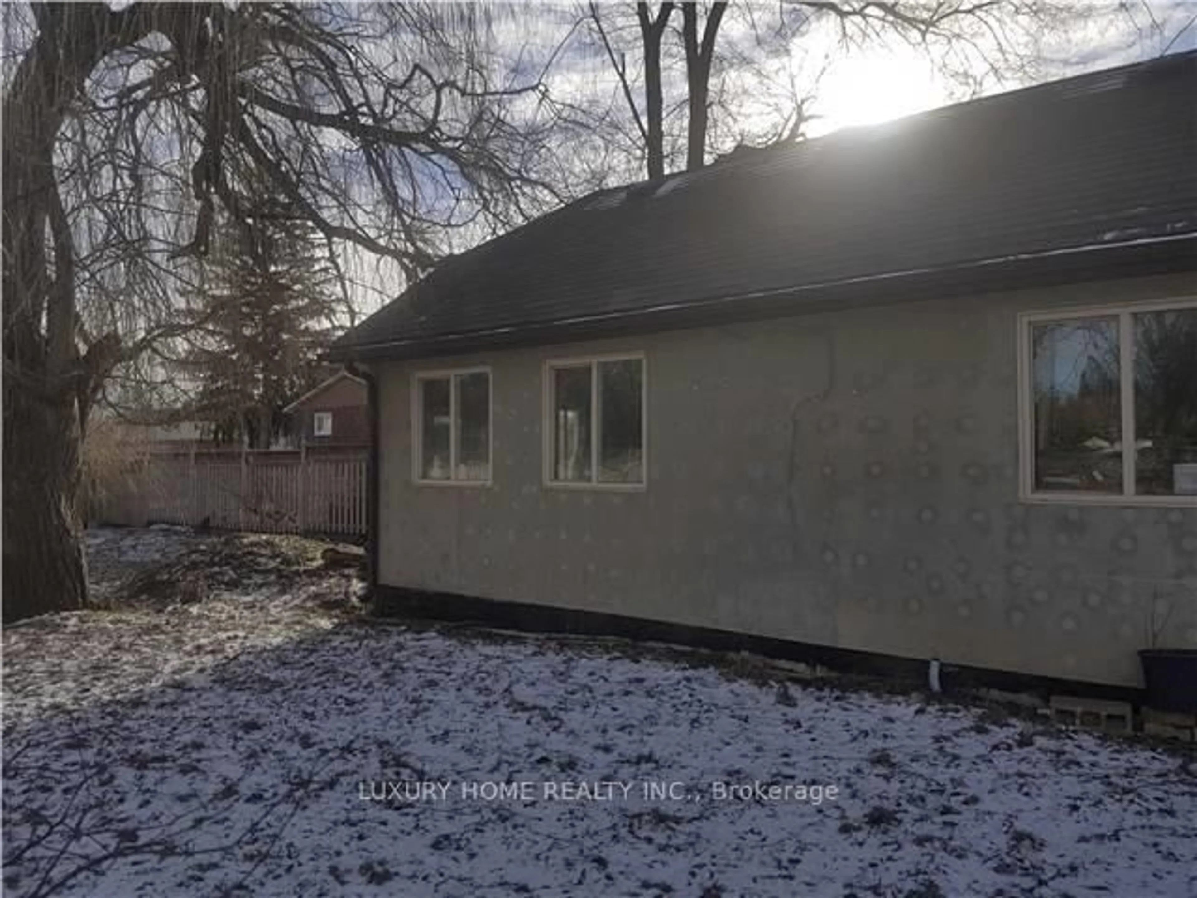 Unknown for 229 Lawrence Ave, Richmond Hill Ontario L4C 1Z7