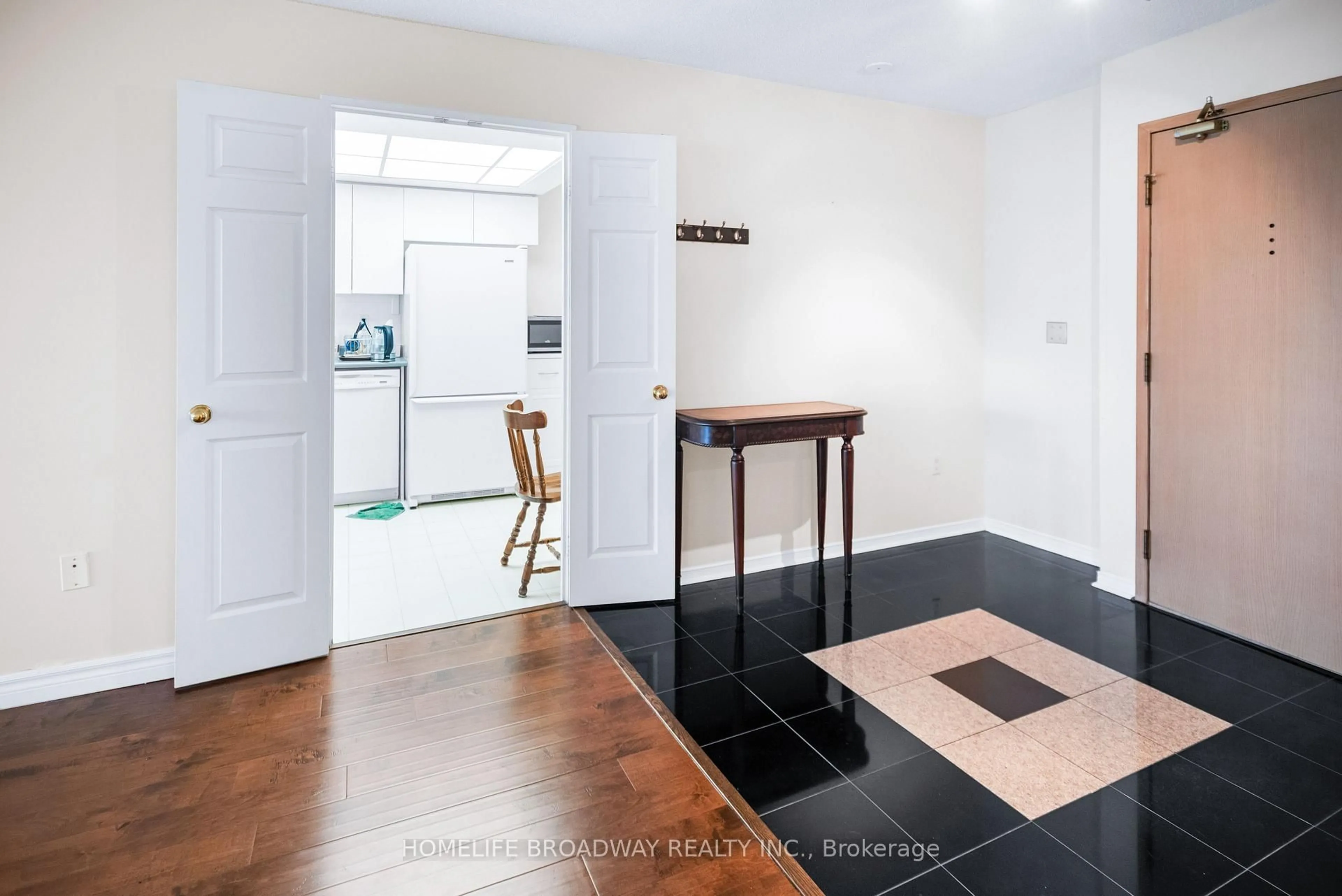 Indoor entryway for 7825 Bayview Ave #1319, Markham Ontario L3T 7N2