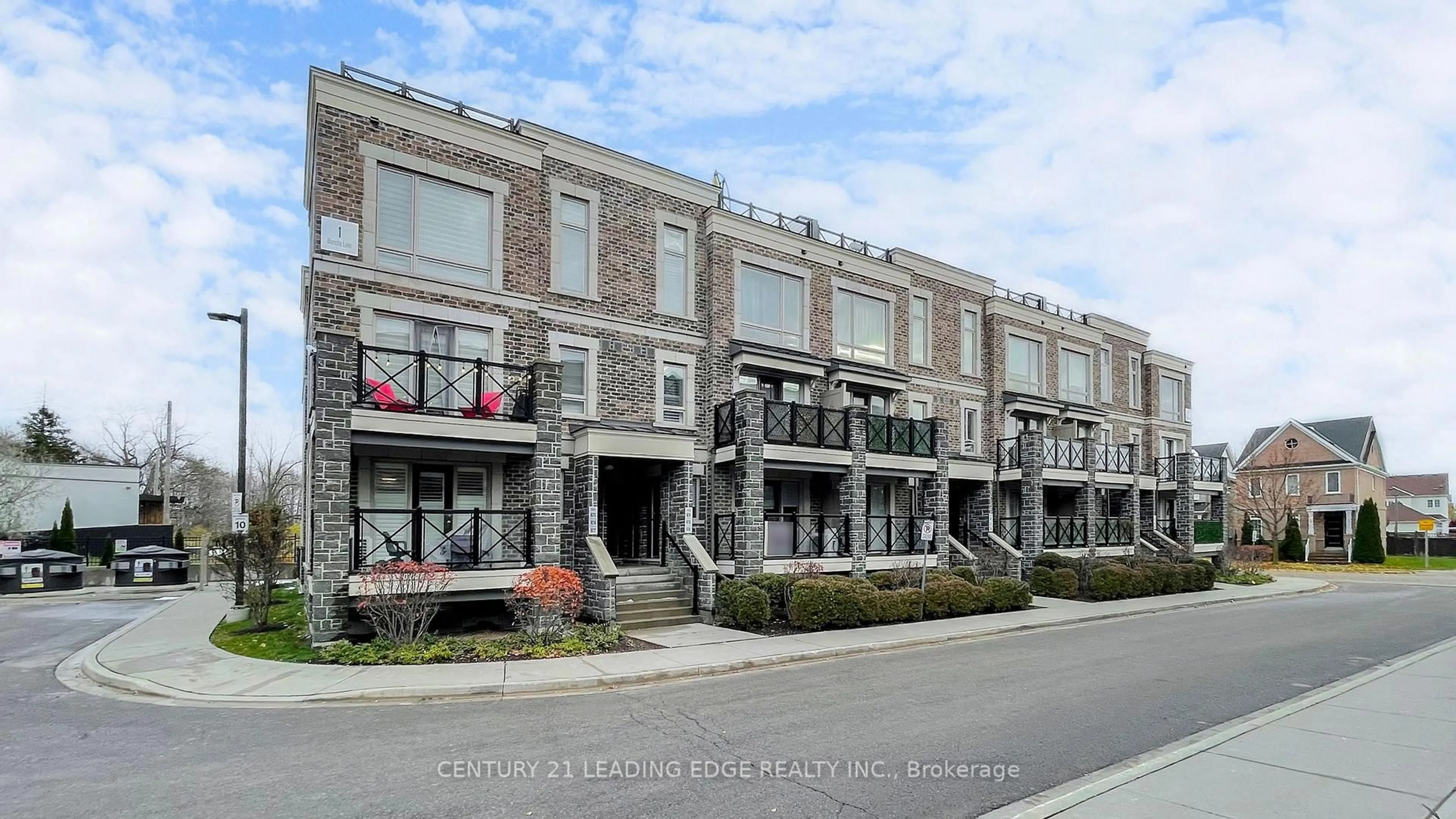 Patio, street for 1 Blanche Lane #824, Markham Ontario L6B 1B3