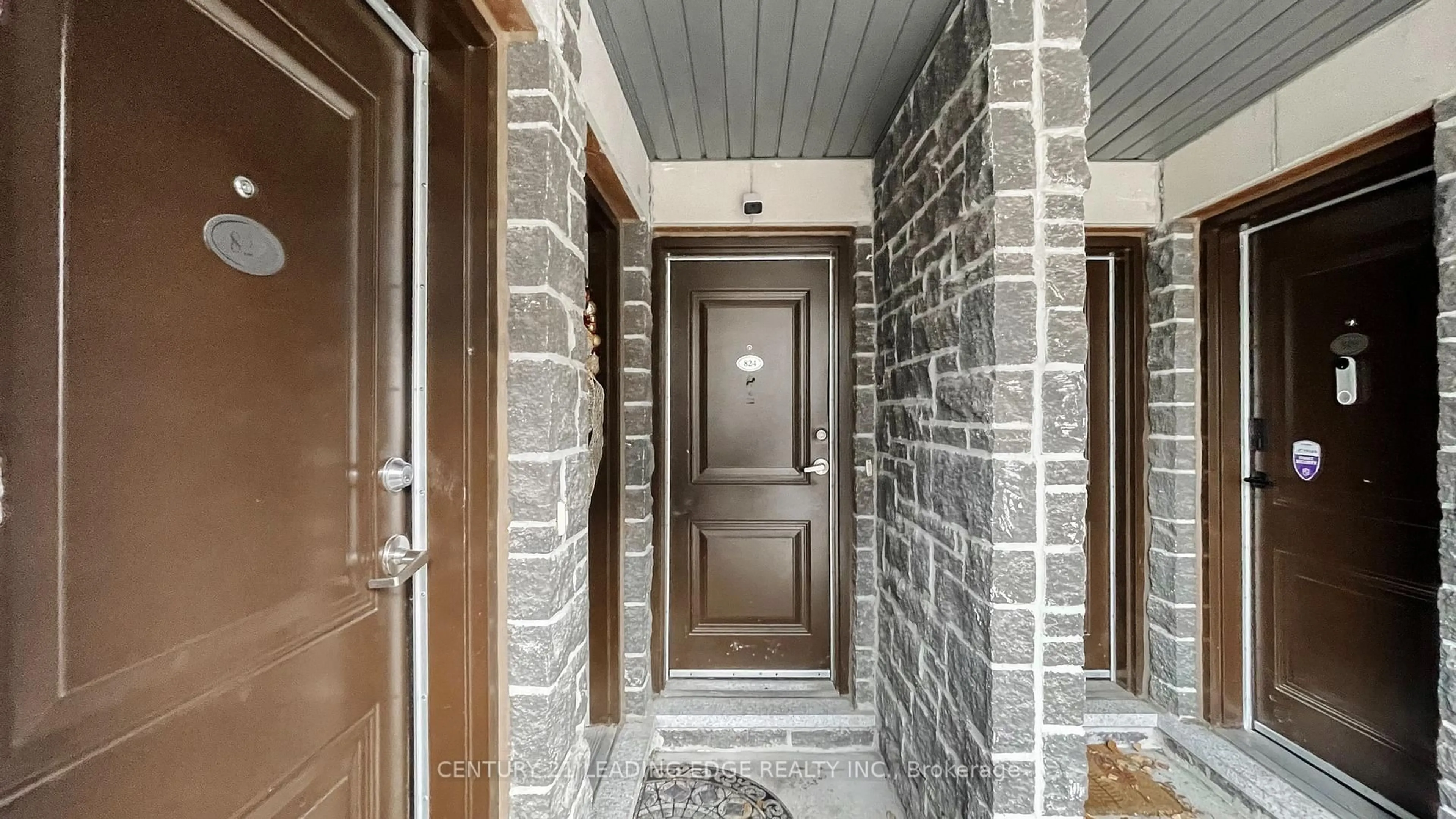 Indoor foyer for 1 Blanche Lane #824, Markham Ontario L6B 1B3