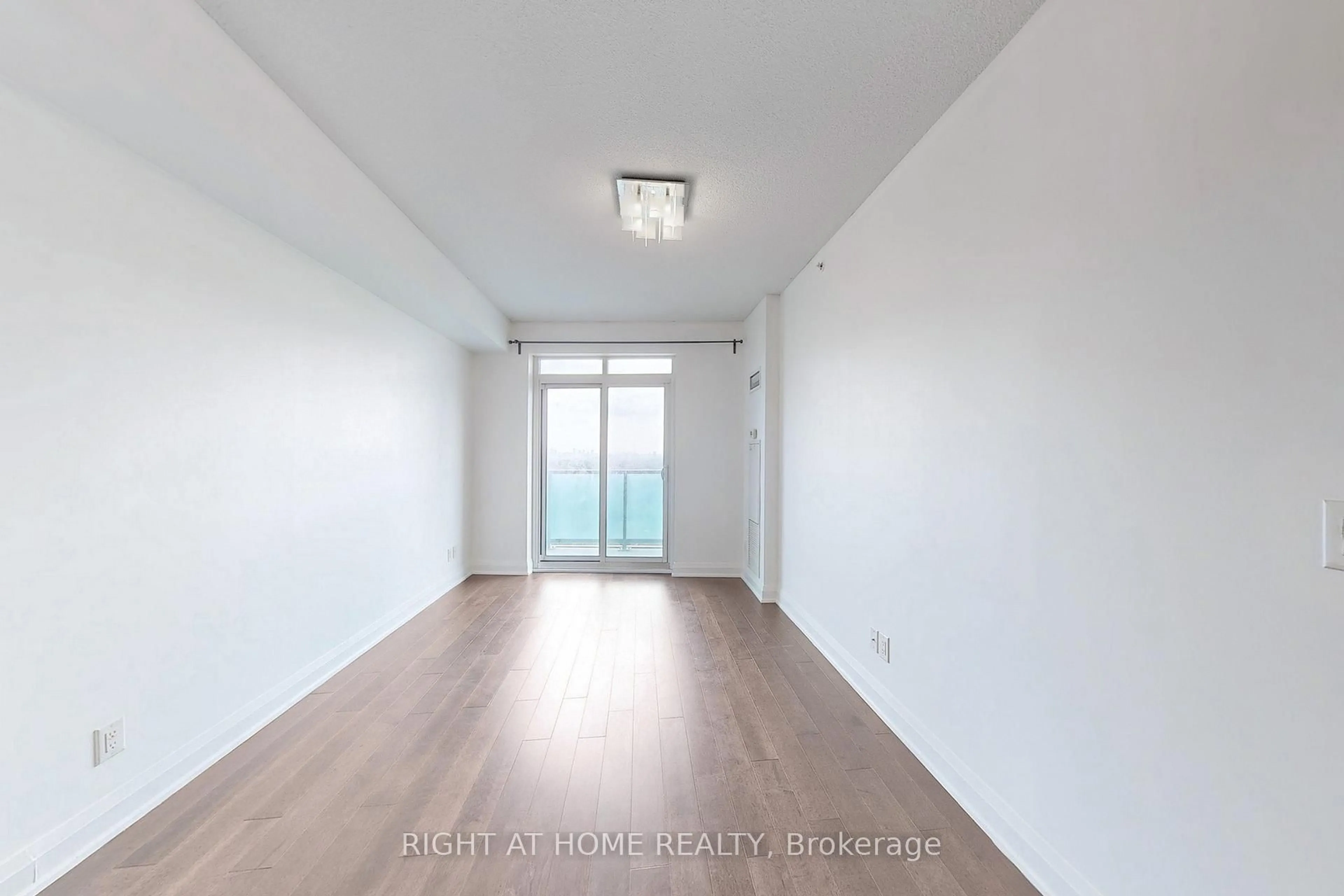 A pic of a room for 7161 Yonge St #1127, Markham Ontario L3T 0C8