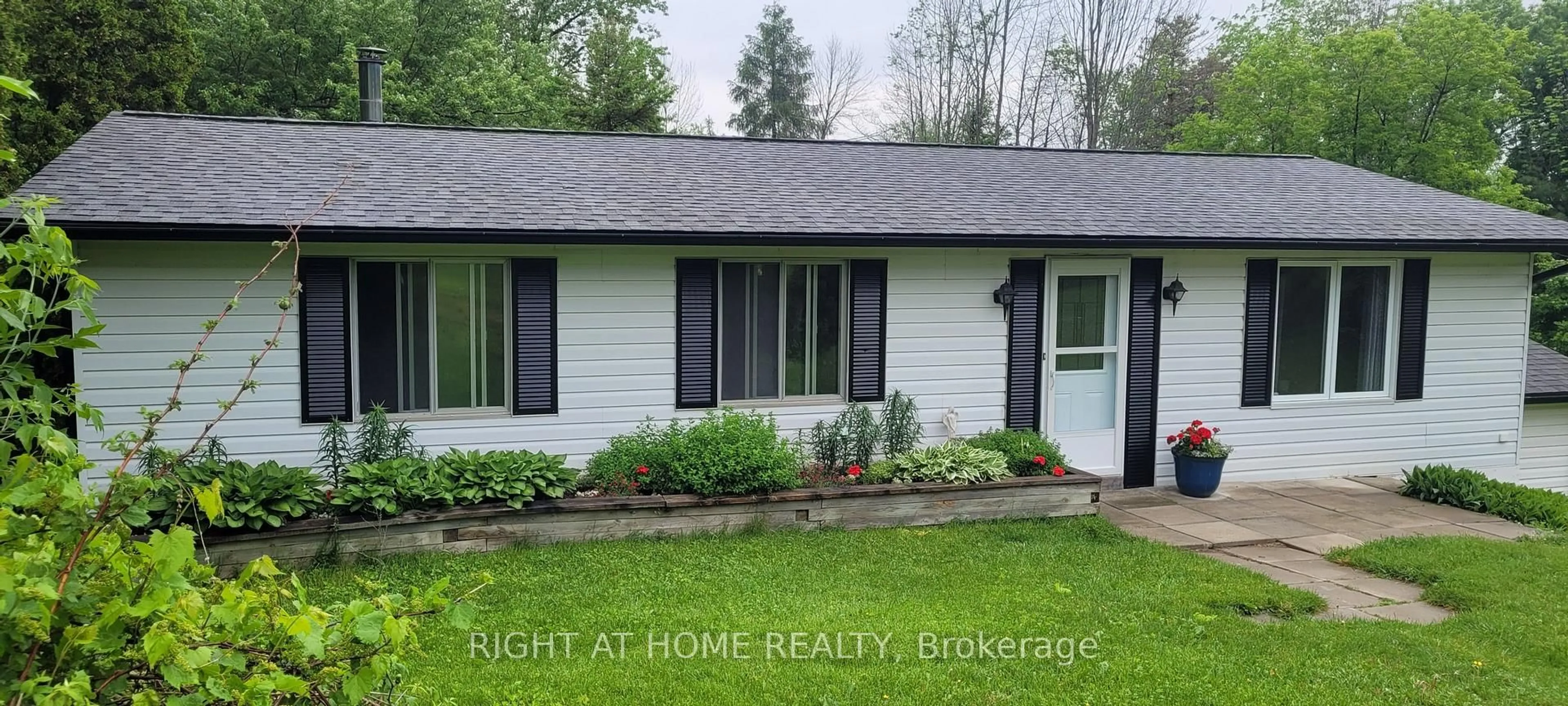 Unknown for 2421 10 Sdrd, New Tecumseth Ontario L0G 1W0