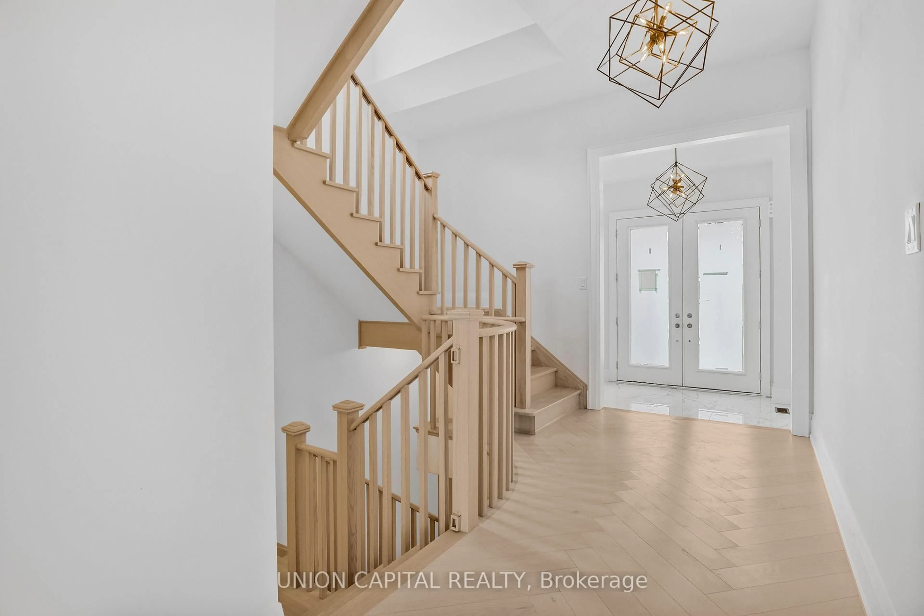 Unknown for 294 Wesmina Ave, Whitchurch-Stouffville Ontario L4A 5C2