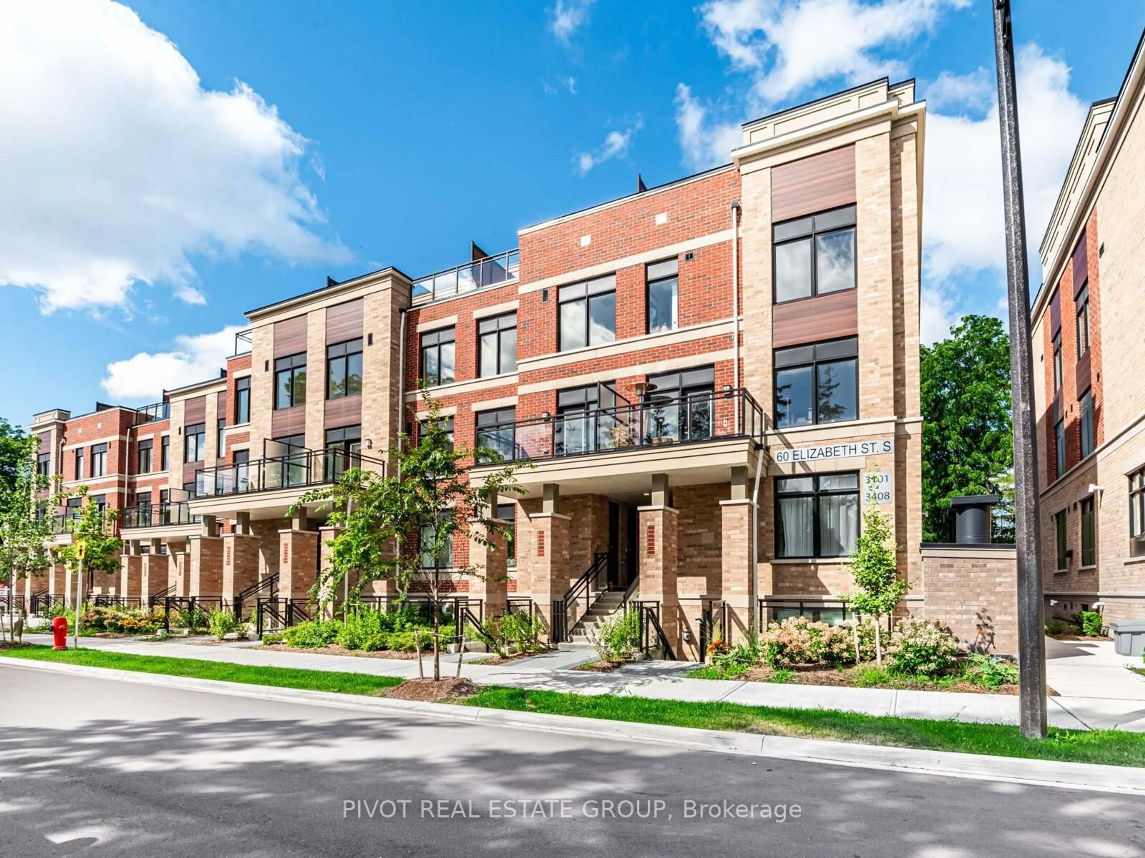 Home with brick exterior material, street for 60 Elizabeth St #3102, Richmond Hill Ontario L4C 5W2