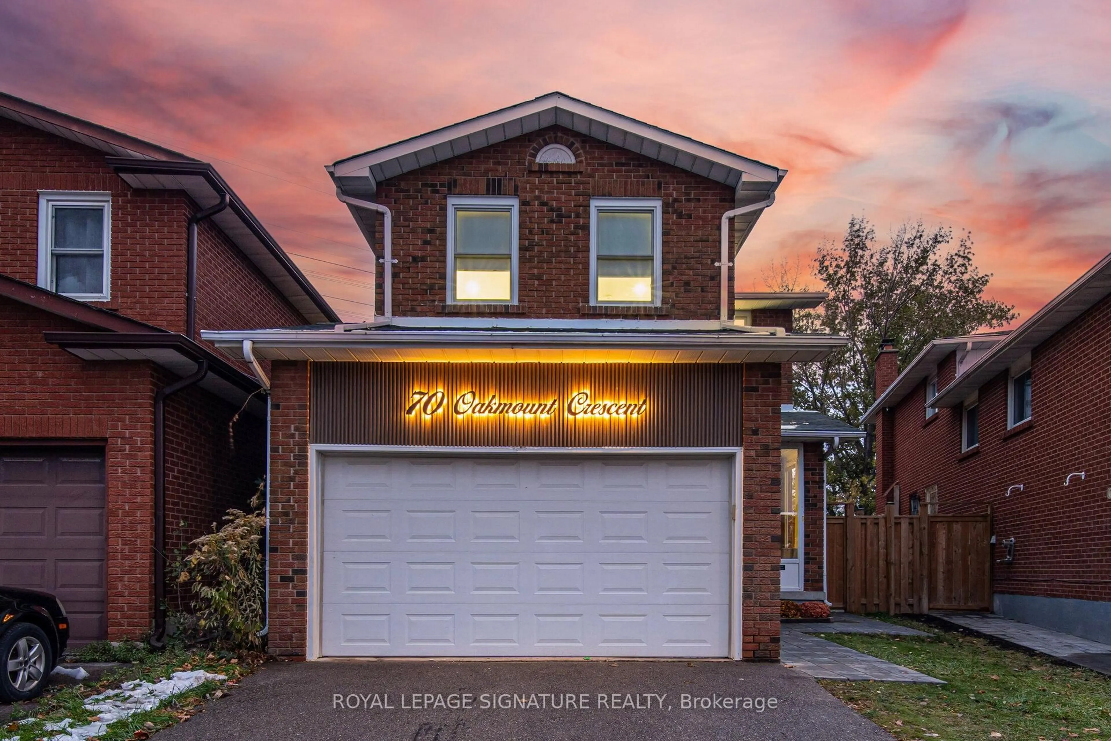 Home with brick exterior material, street for 70 Oakmount Cres, Vaughan Ontario L4K 2C3