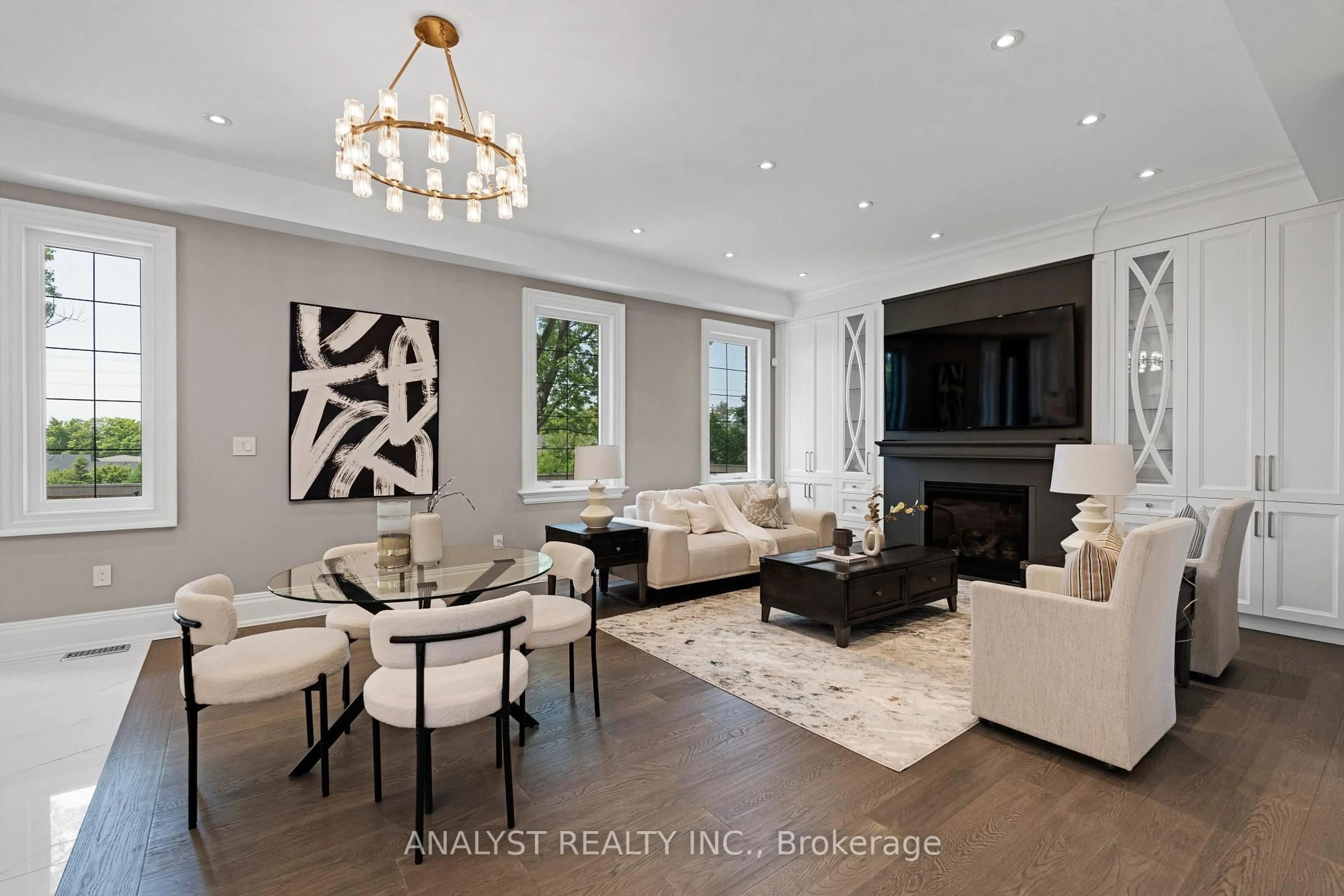 Living room with furniture, unknown for 10690 Islington Ave, Vaughan Ontario L0J 1C0