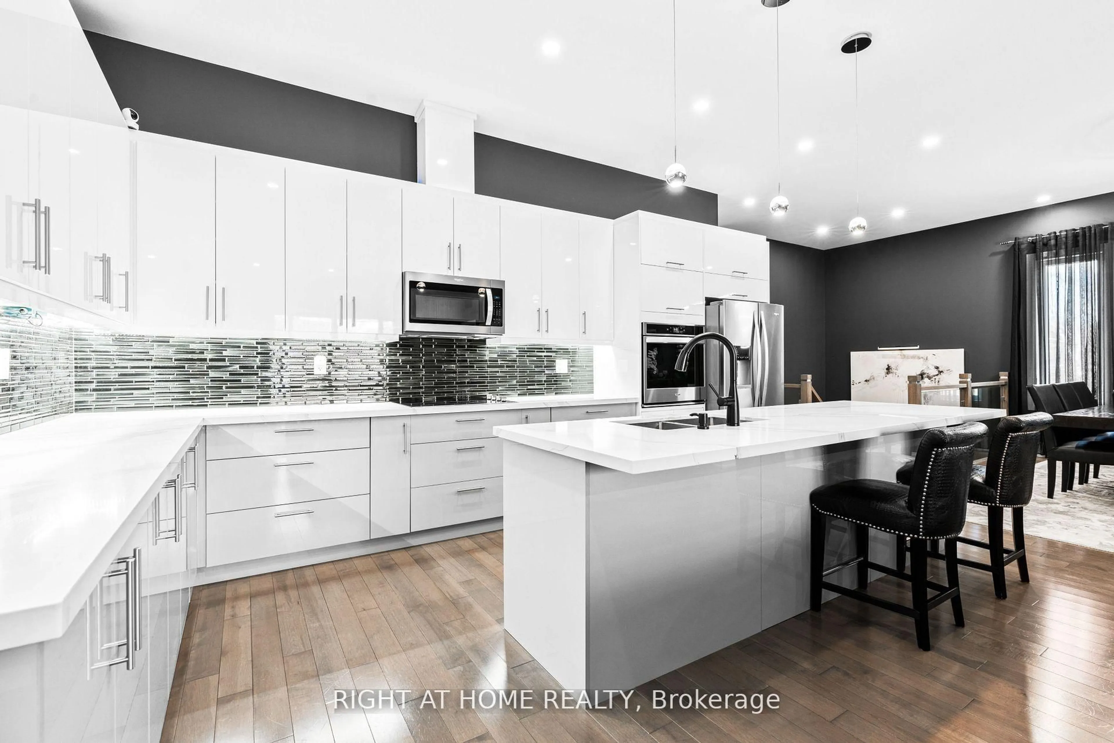 Open concept kitchen, unknown for 993 Gilmore Ave, Innisfil Ontario L0L 1W0