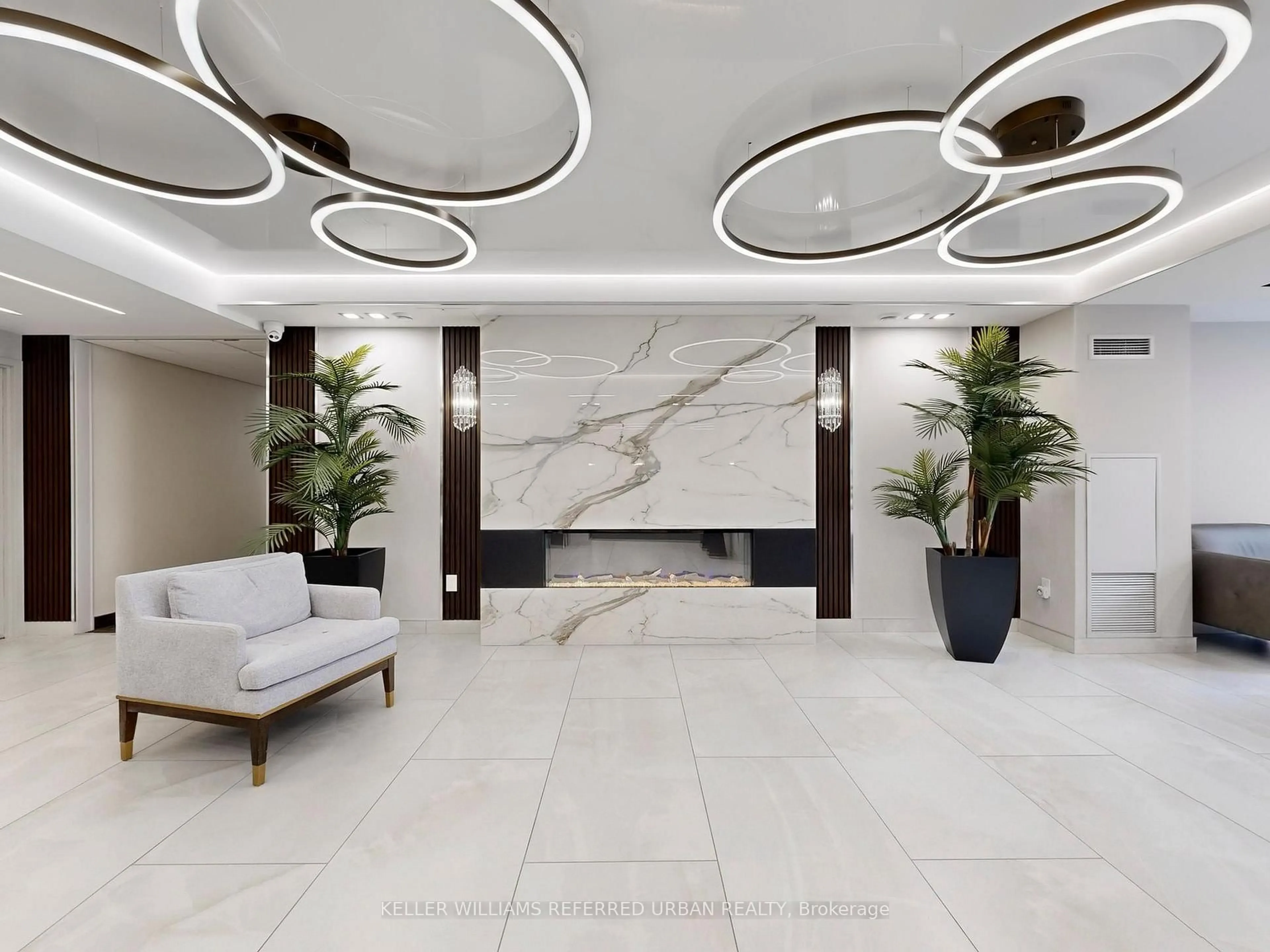 Lobby for 30 Harding Blvd #803, Richmond Hill Ontario L4C 9M3