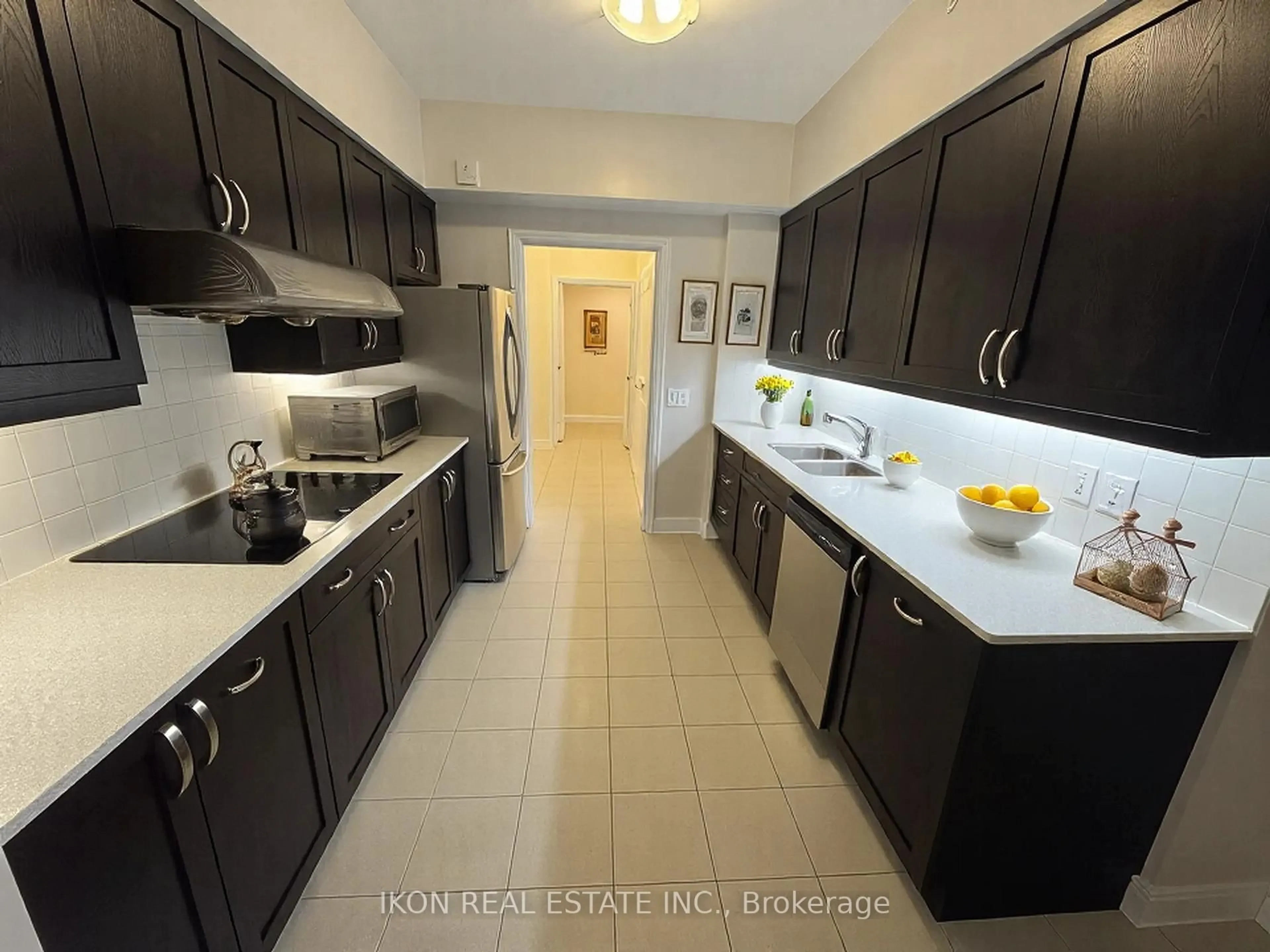 Standard kitchen, ceramic/tile floor for 1 Sun Yat Sen Ave #723, Markham Ontario L3R 5K9