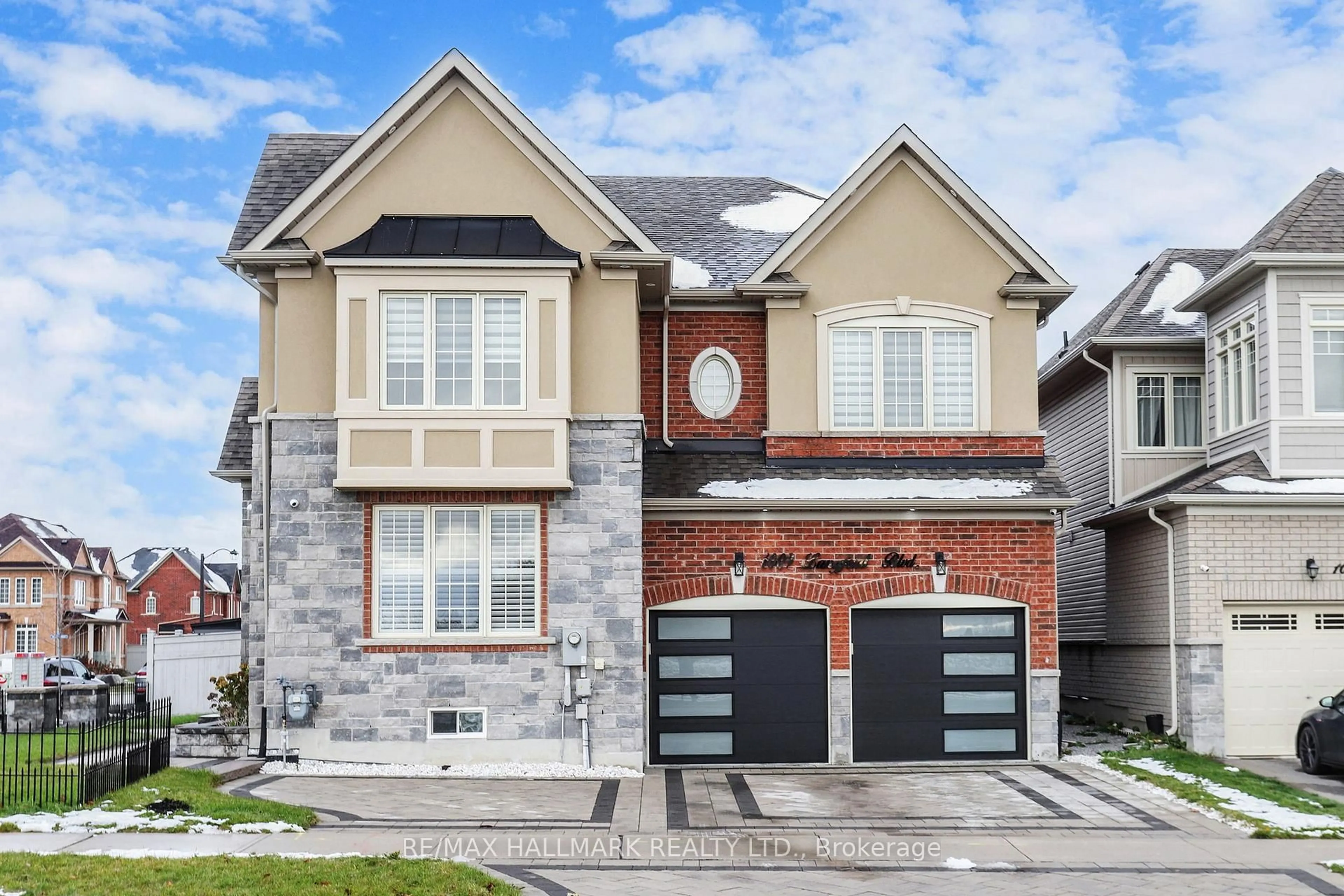 Home with brick exterior material, street for 1009 Langford Blvd, Bradford West Gwillimbury Ontario L3Z 4K9