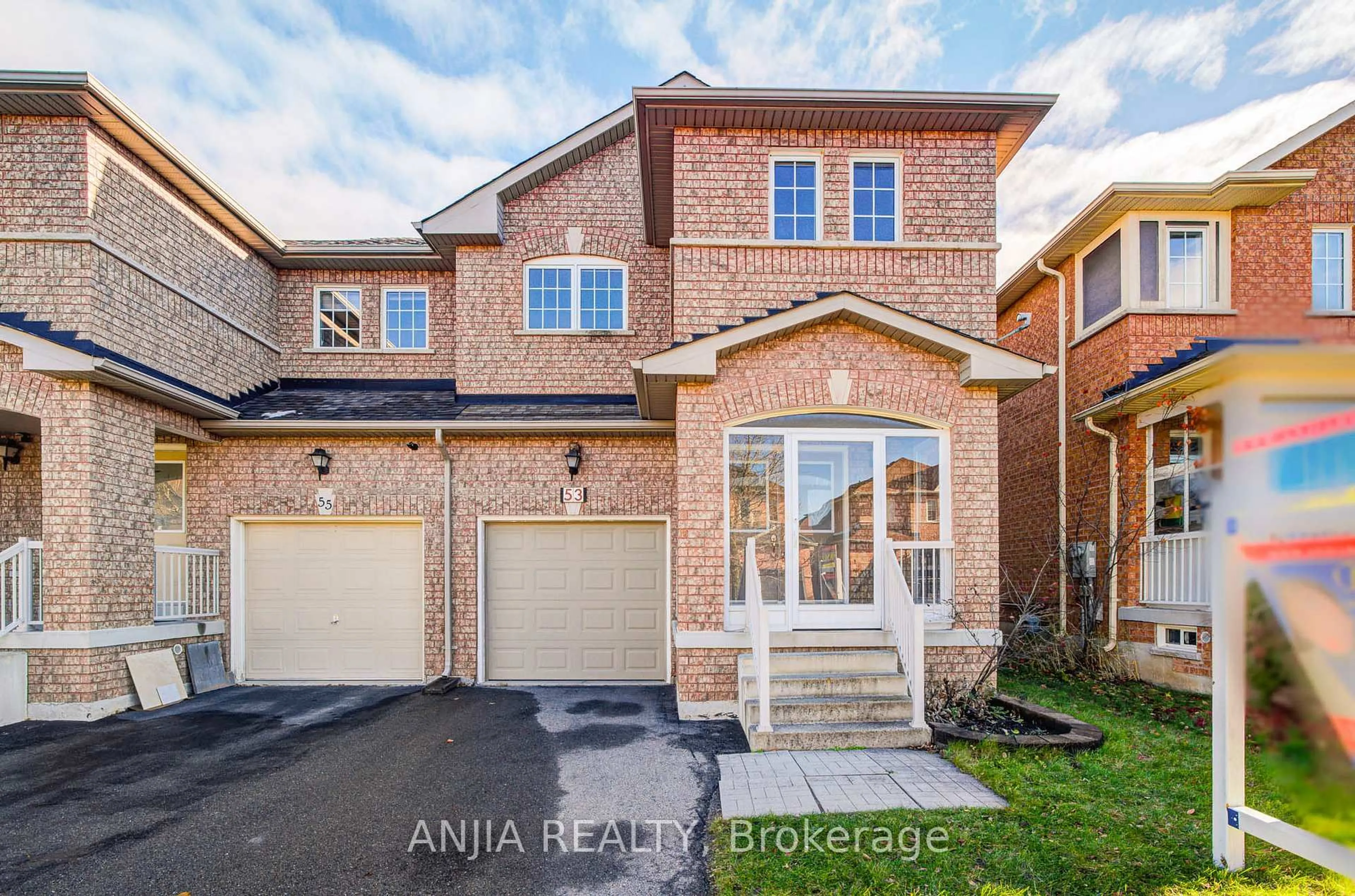Home with brick exterior material, street for 53 Devonwood Dr, Markham Ontario L6C 3E9