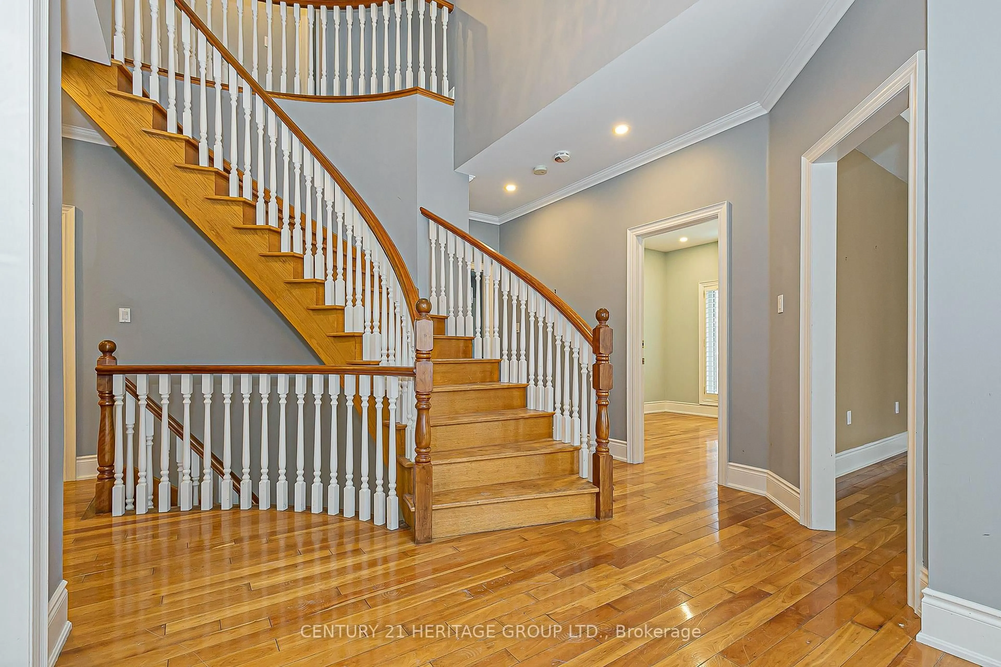 Unknown for 369 Coventry Hill Tr, Newmarket Ontario L3X 2A1