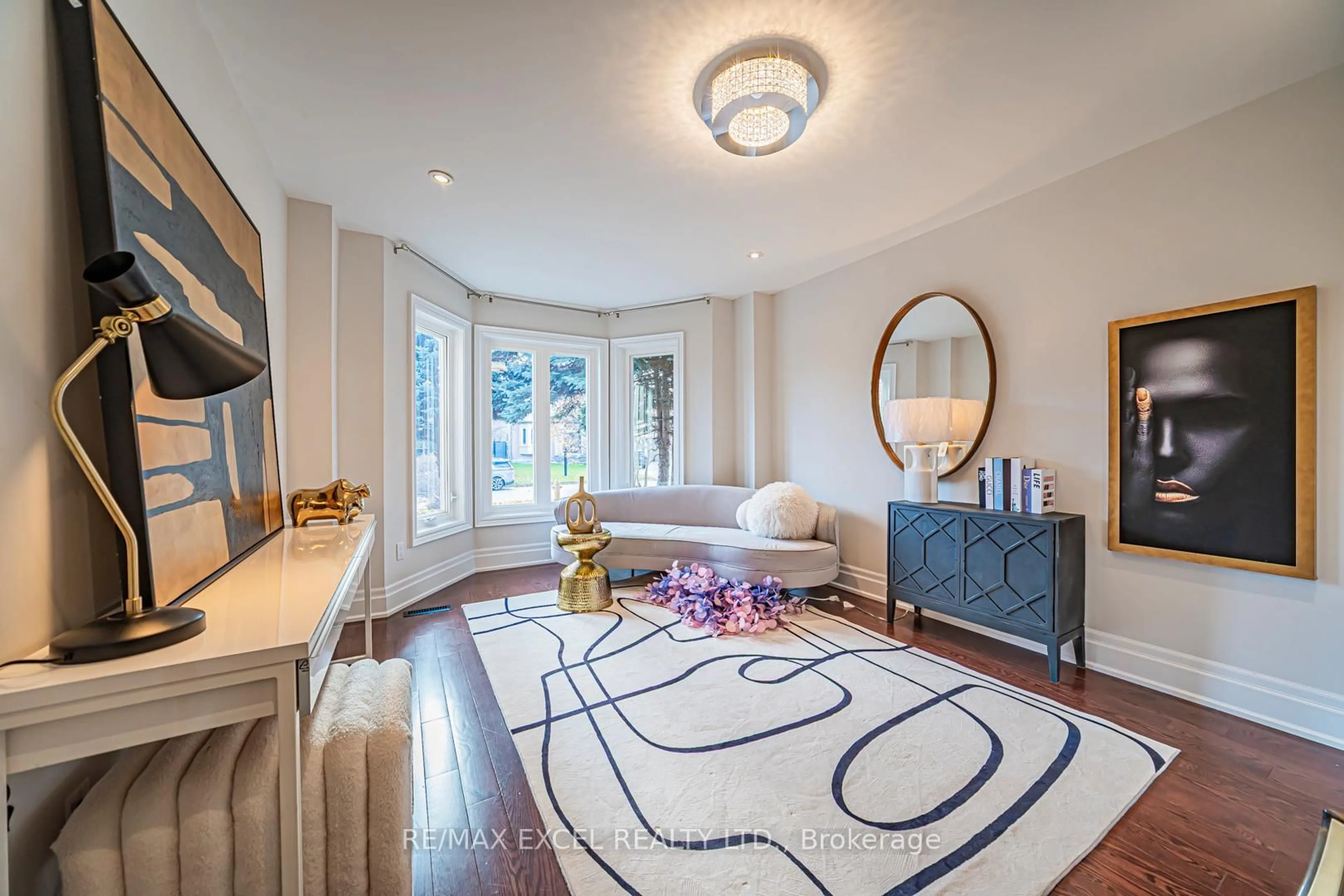 Unknown for 3 Moses Cres, Markham Ontario L6C 1R2