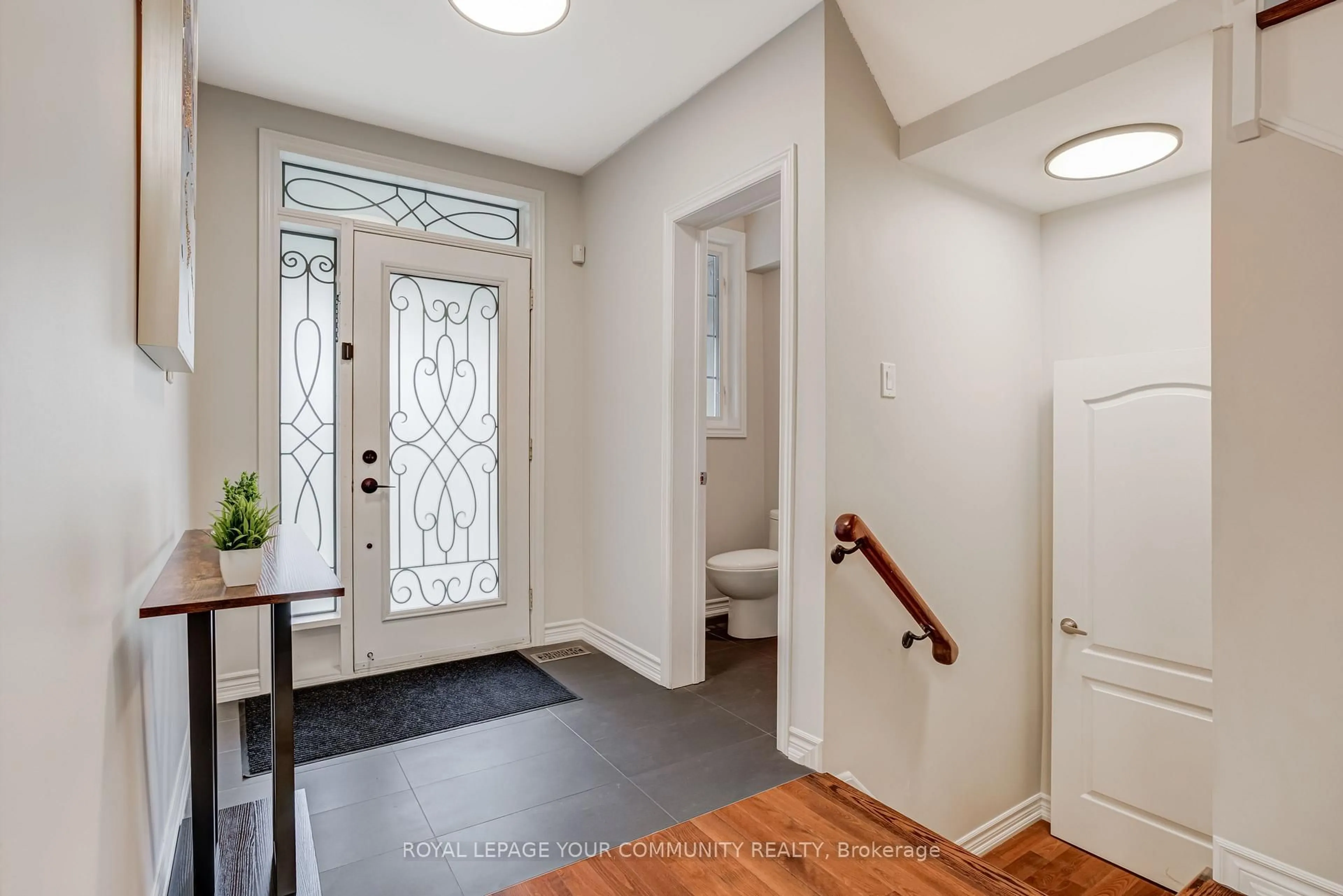 Indoor entryway for 76 Cabernet Rd, Vaughan Ontario L4J 8X7