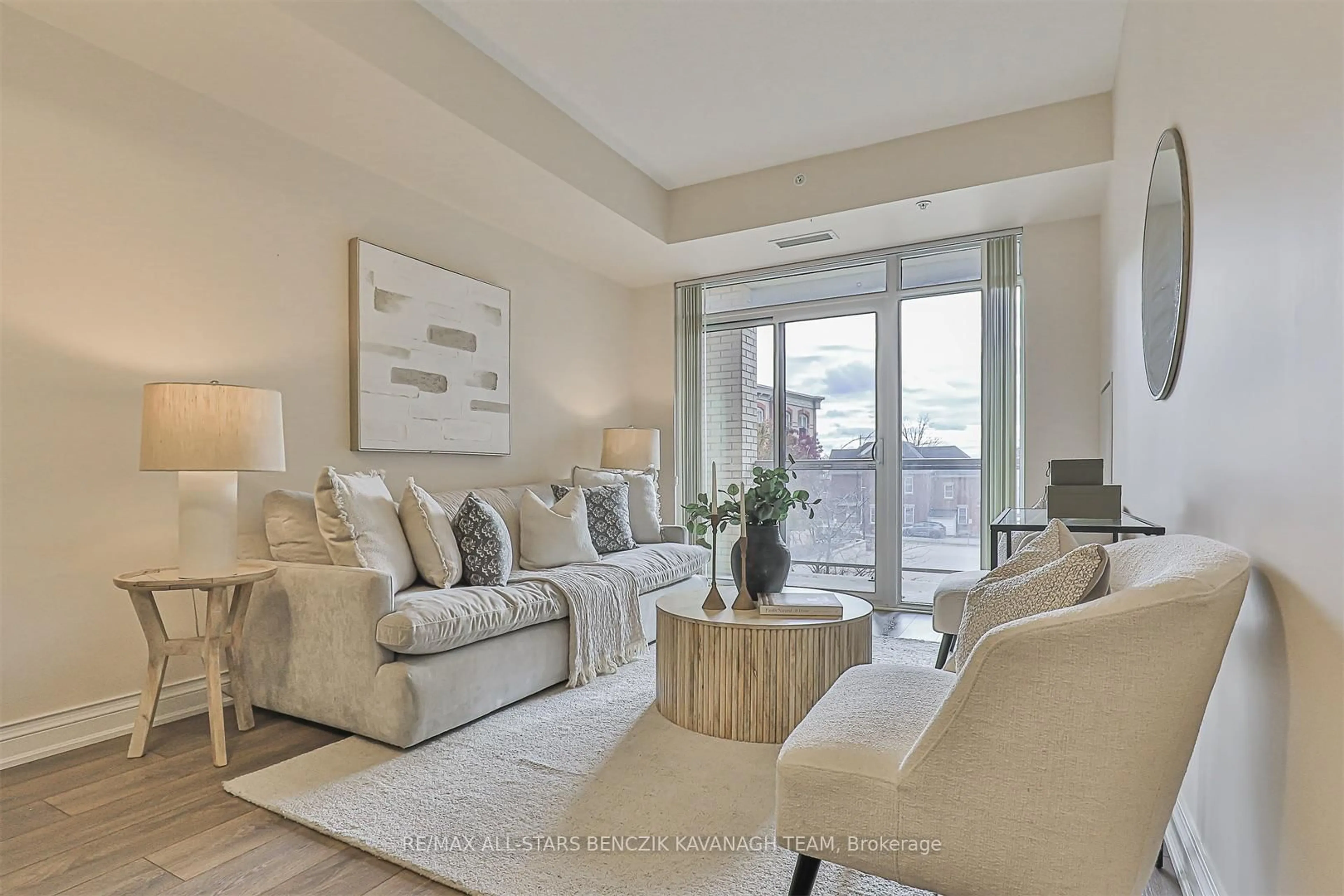 Living room with furniture, unknown for 68 Main St #212, Markham Ontario L3P 0N5