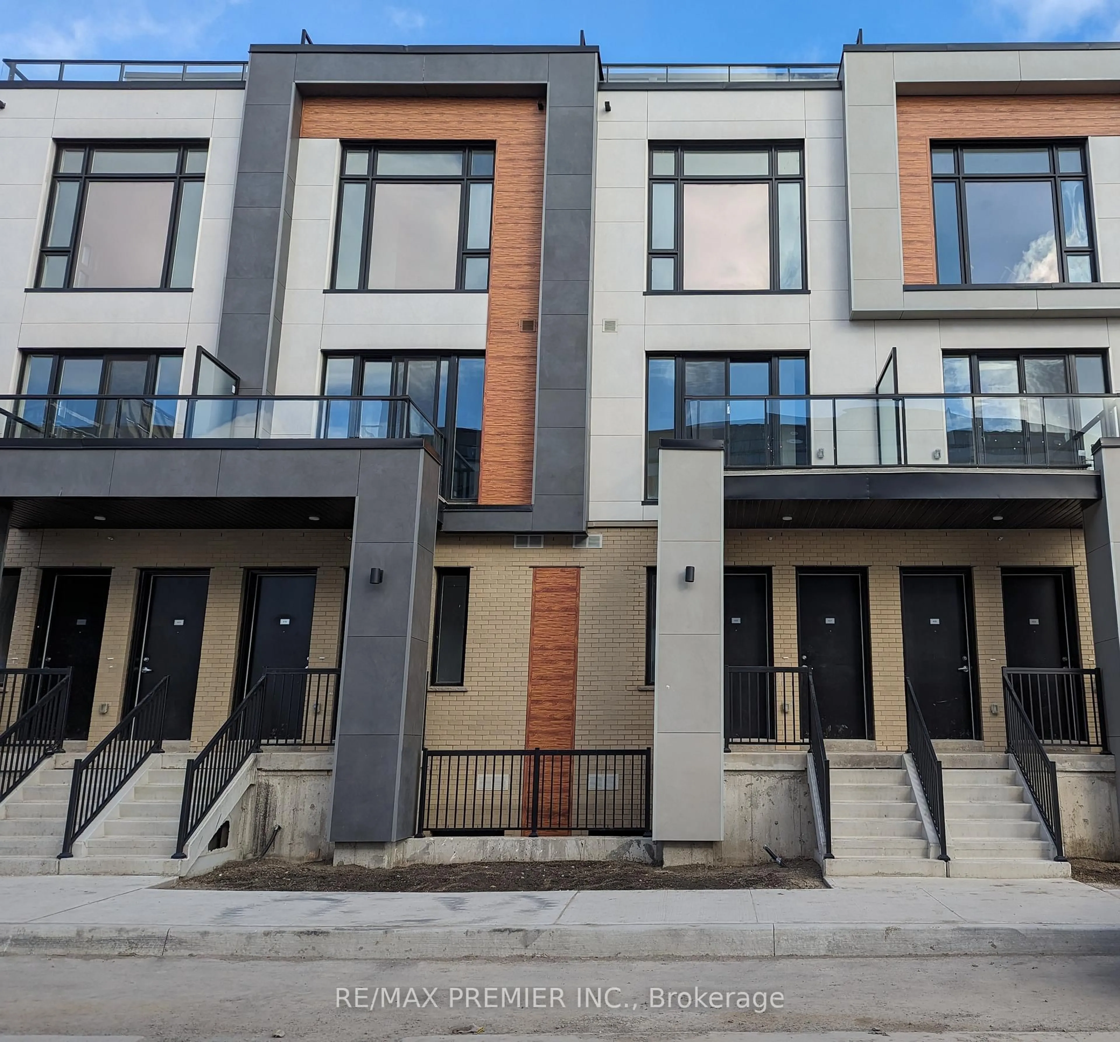 Unknown for 11 Steckley House Lane #408, Richmond Hill Ontario L4S 0N1