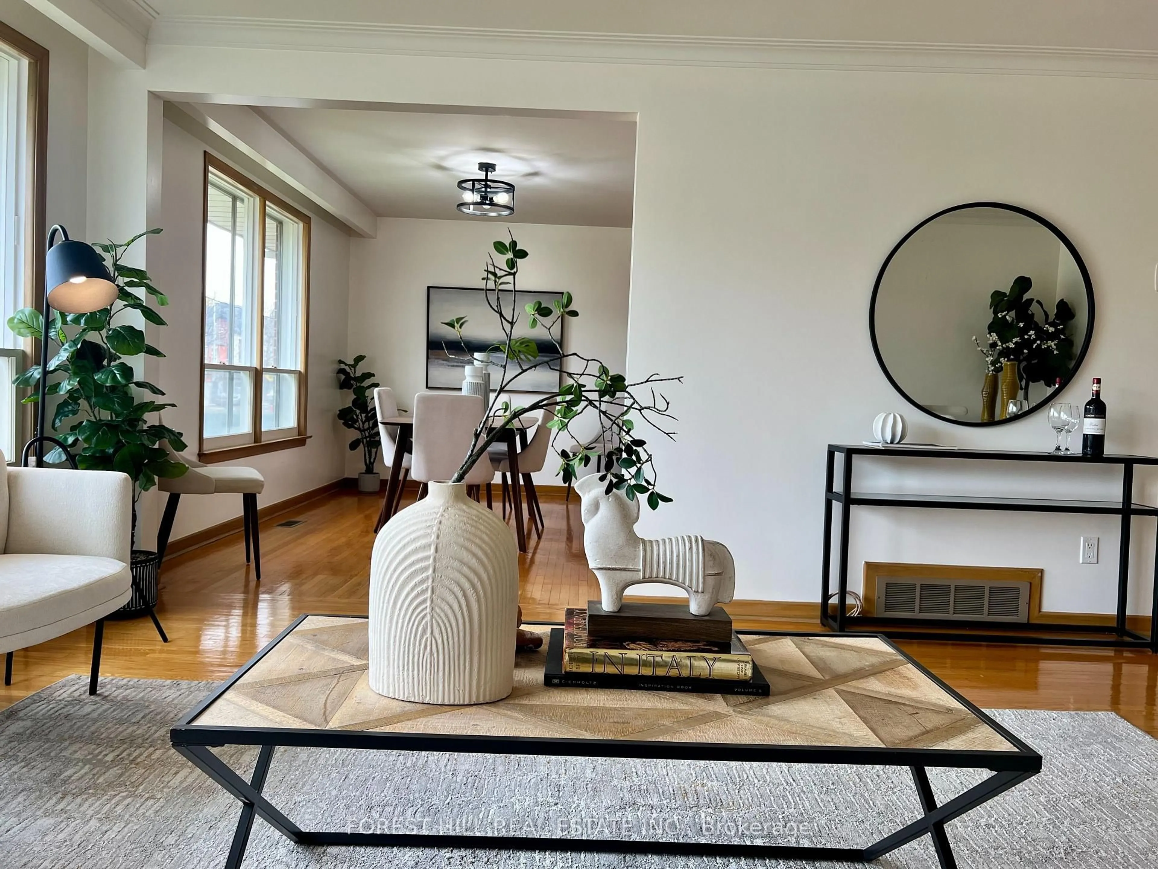 Living room with furniture, unknown for 105 Crestwood Rd, Vaughan Ontario L4J 1A7