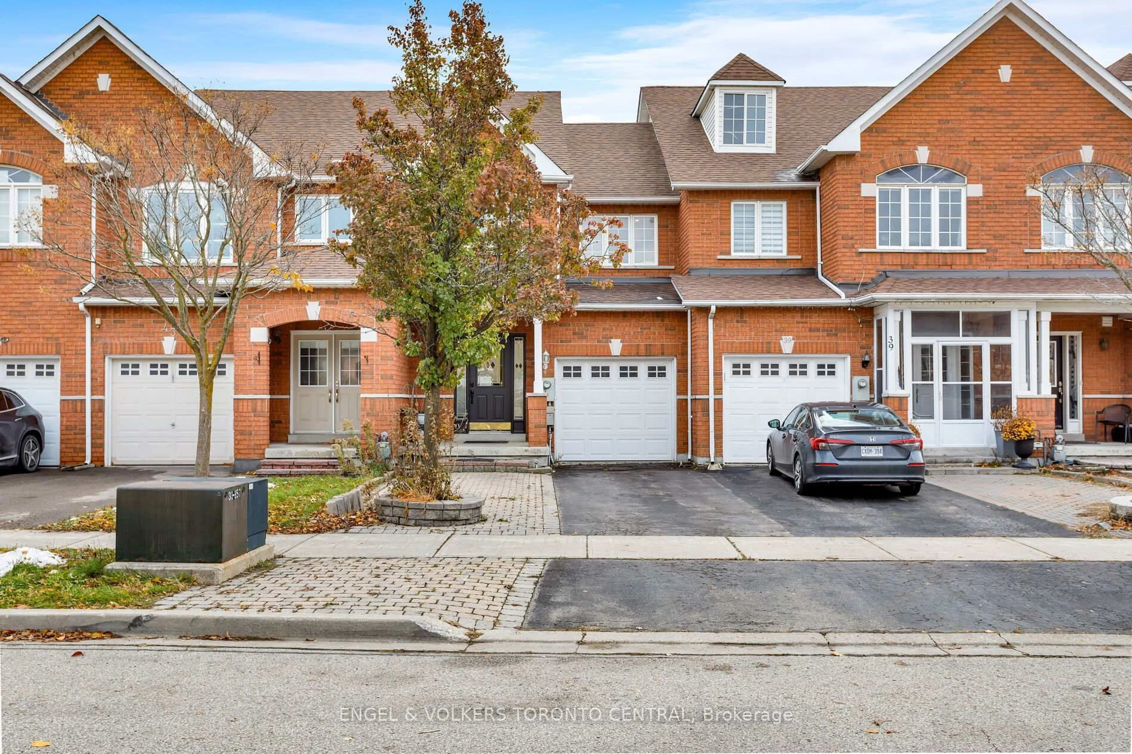 Home with brick exterior material, street for 41 Gianmarco Way, Vaughan Ontario L6A 3J3