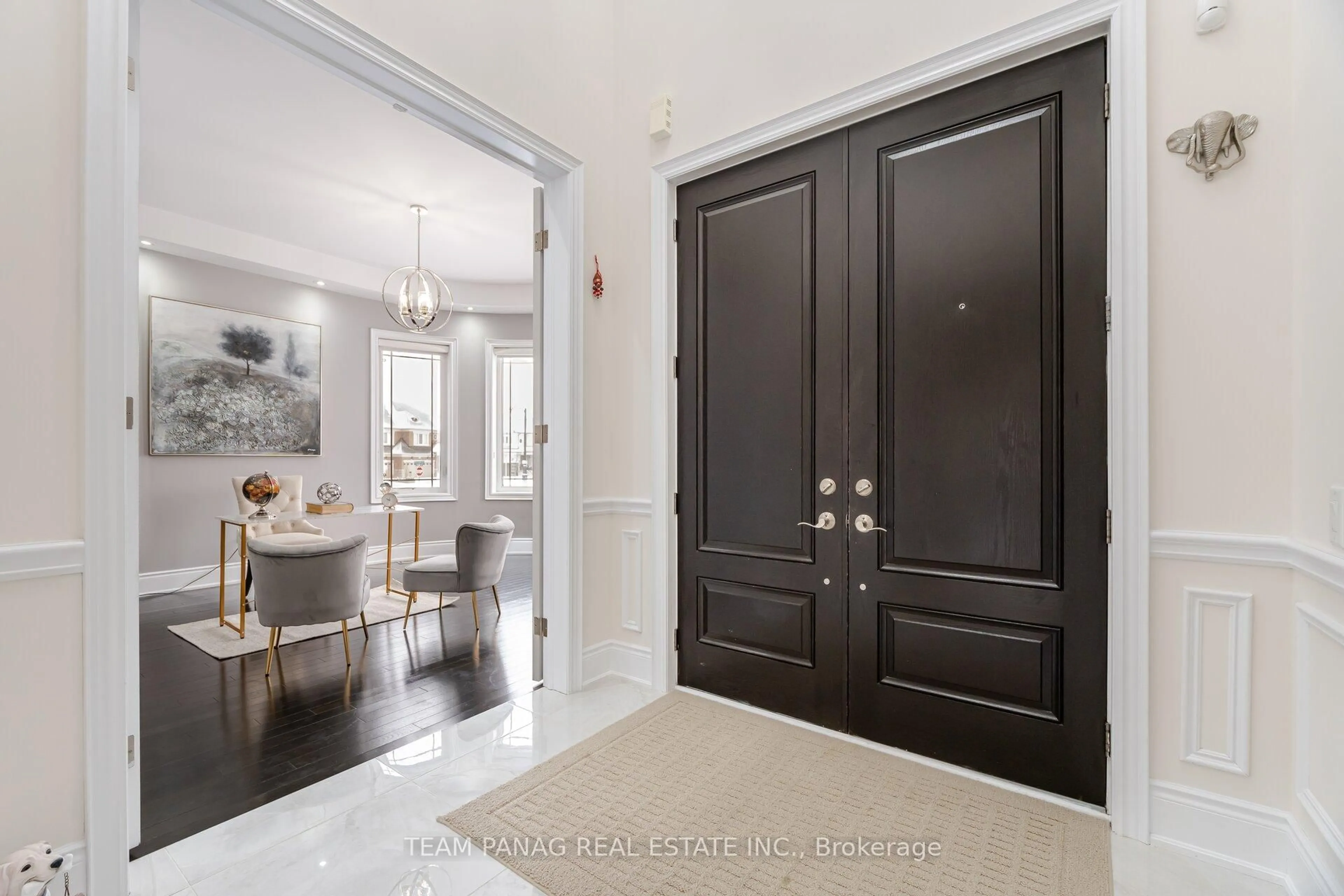 Indoor entryway for 76 Balderson Dr, Vaughan Ontario L4H 4A3