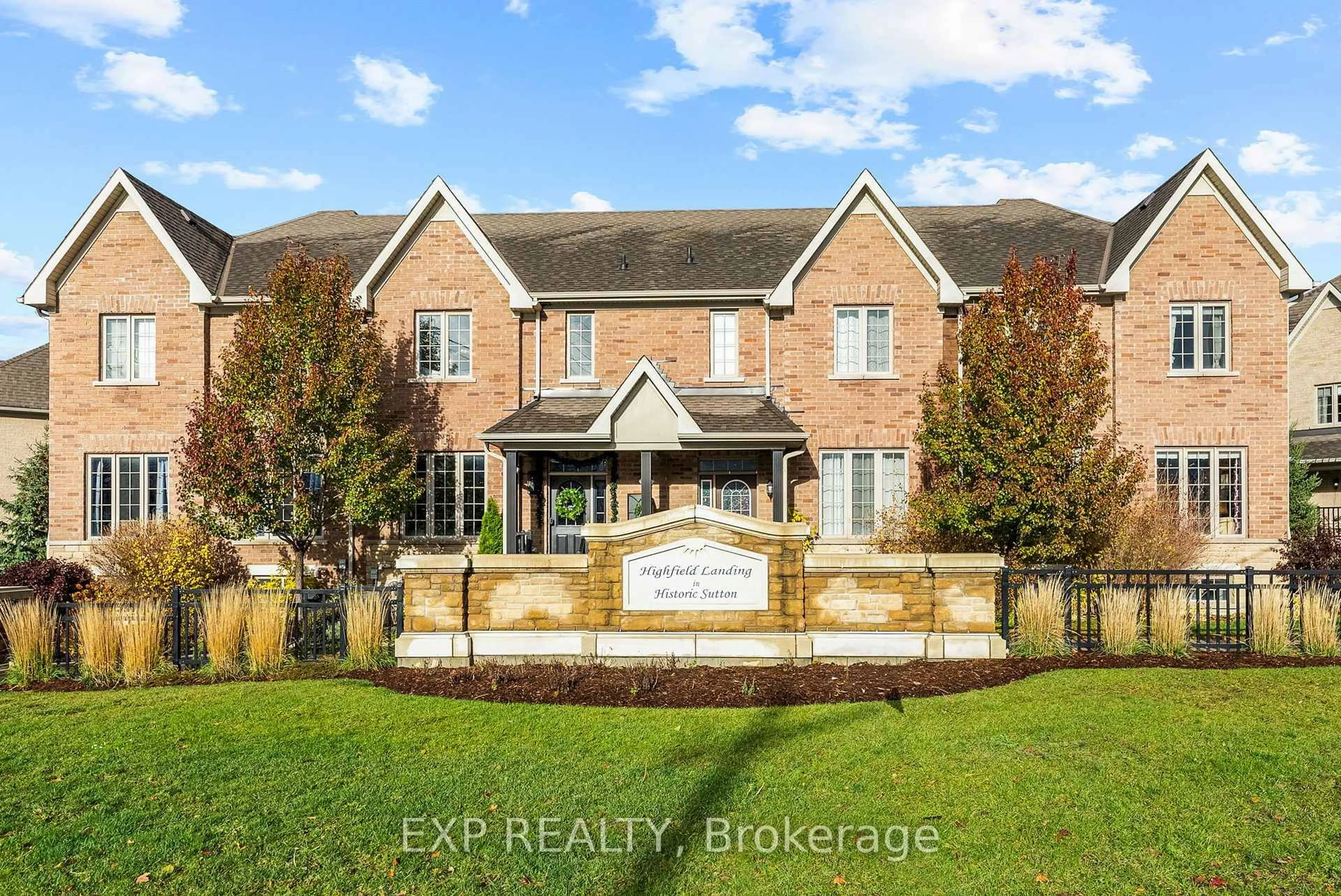 Home with brick exterior material, building for 7 Vita Stephanie Crt, Georgina Ontario L0E 1R0