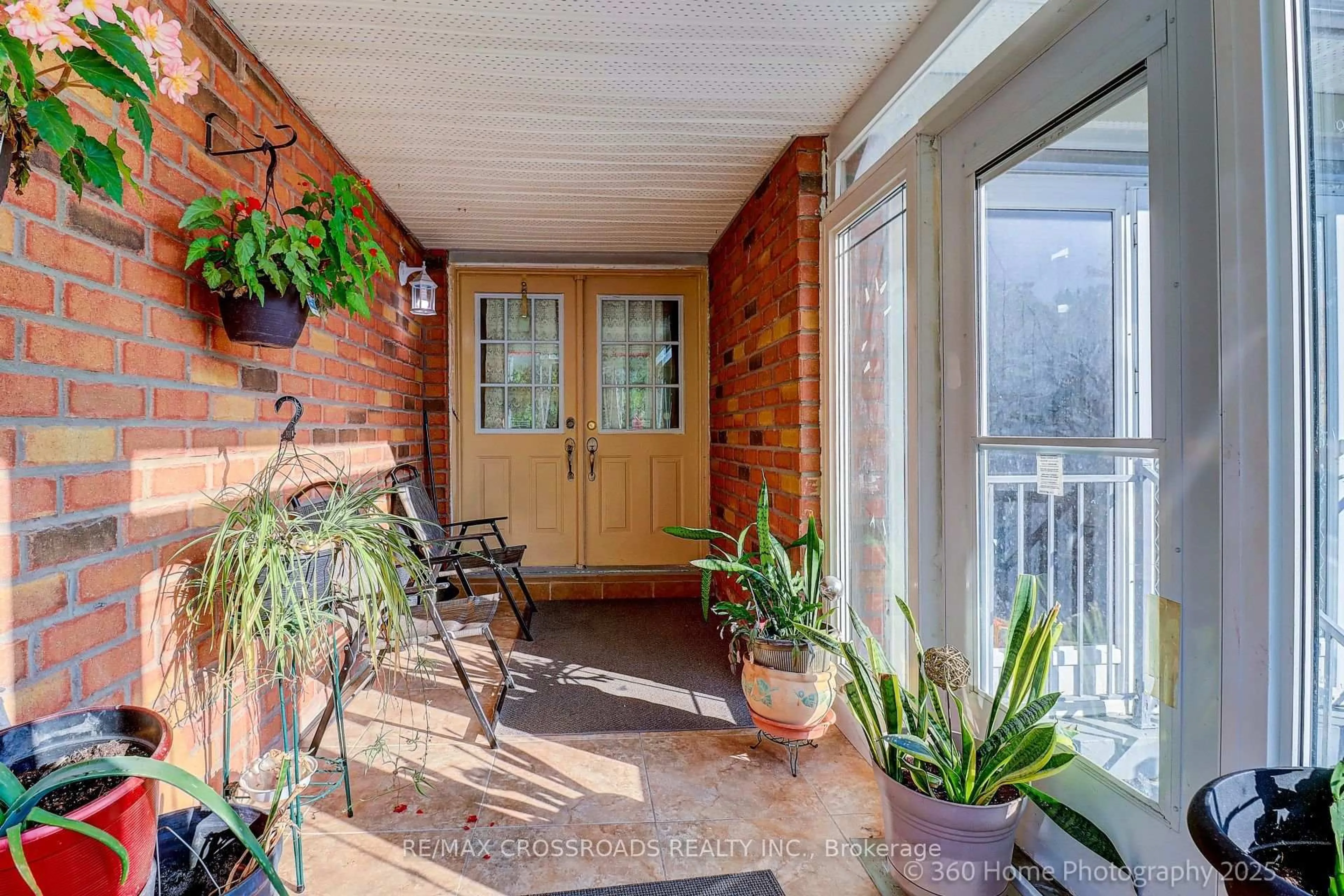 Indoor entryway for 29 Billingsley Cres, Markham Ontario L3S 4P2