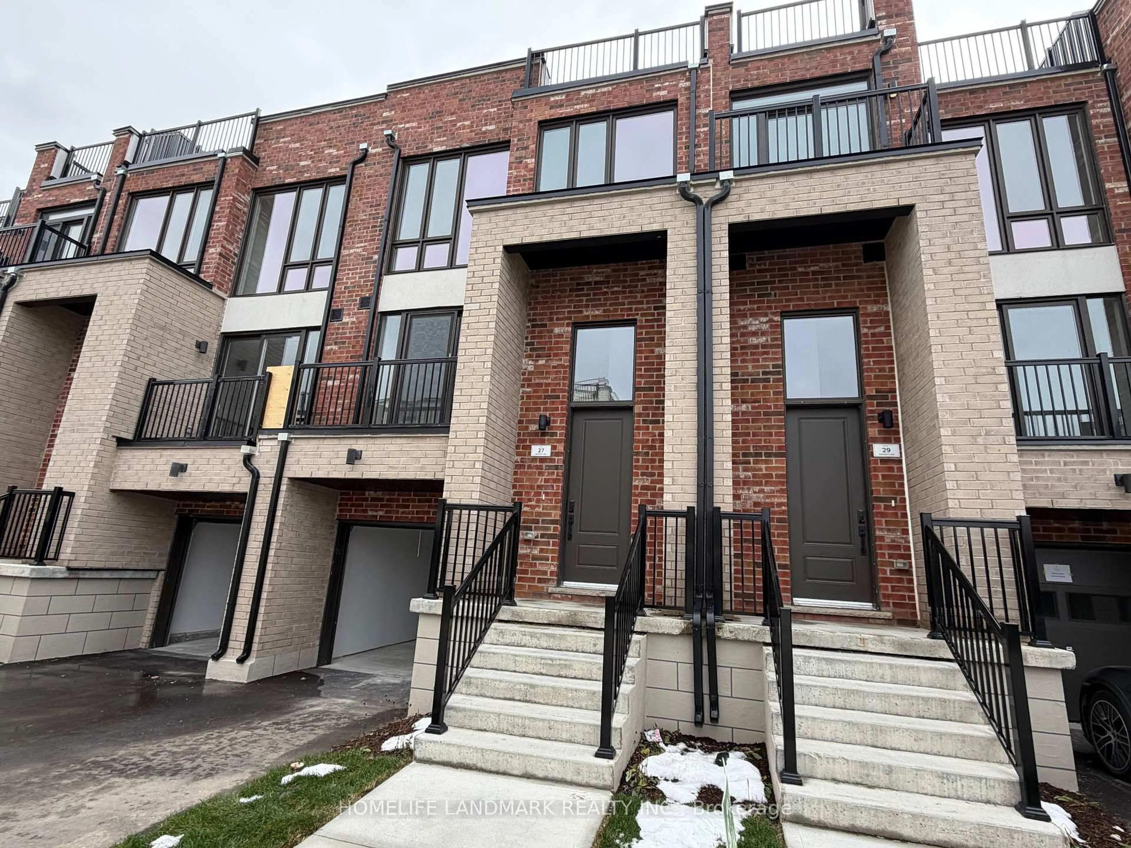 Unknown for 27 Bancroft Lane, Richmond Hill Ontario L4E 1M1