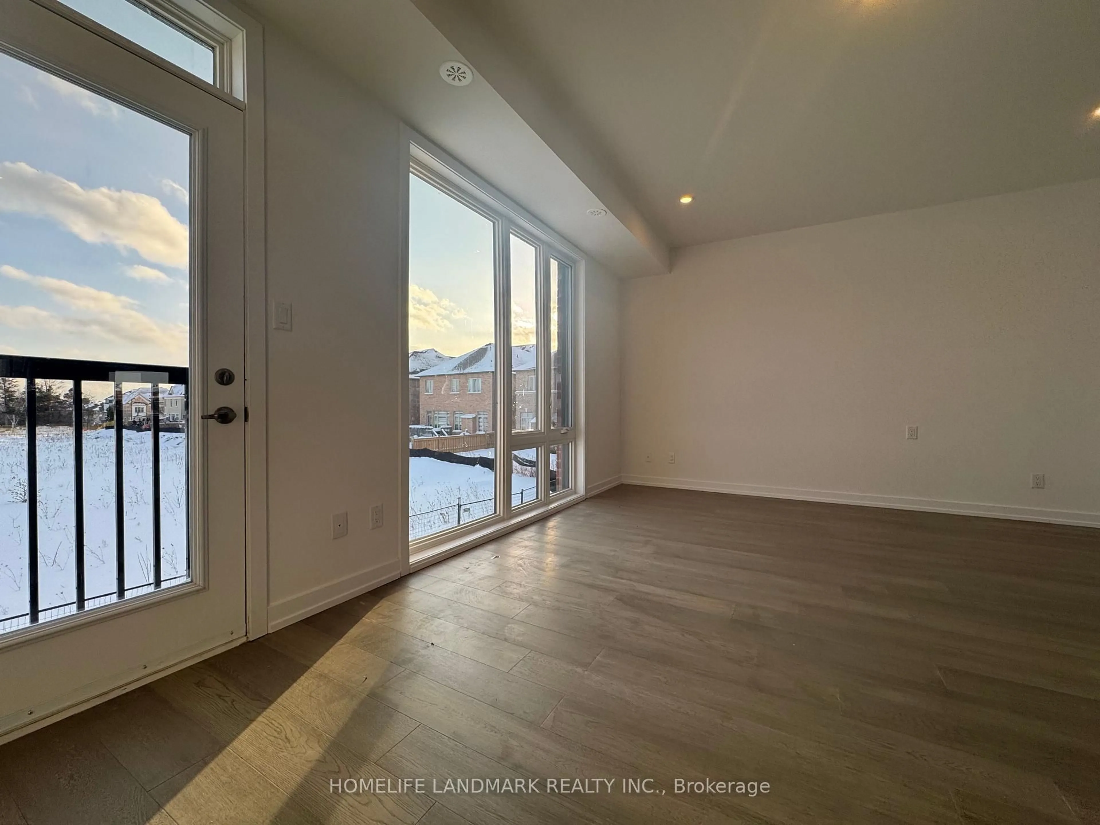 A pic of a room for 27 Bancroft Lane, Richmond Hill Ontario L4E 1M1