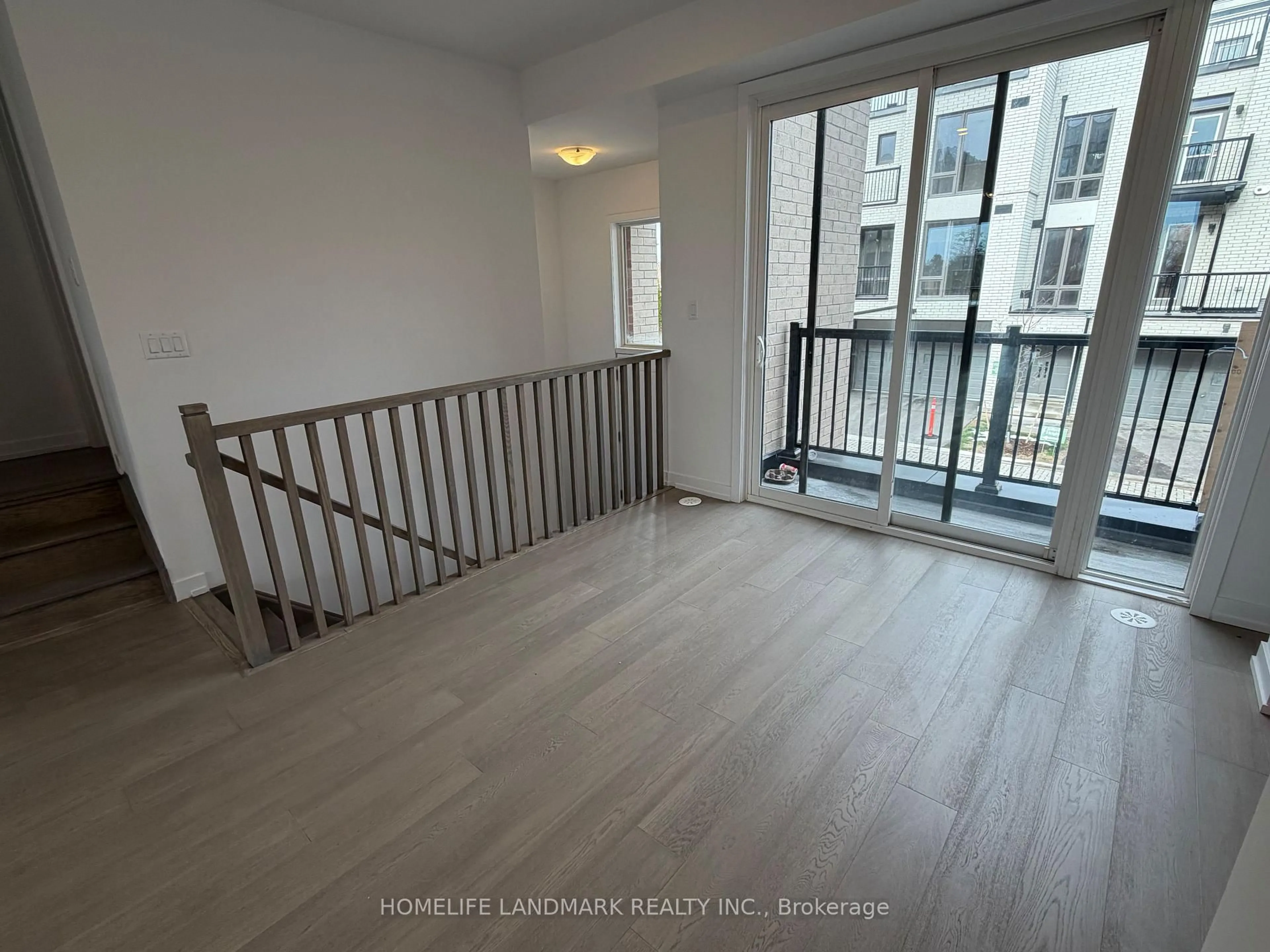 Unknown for 23 Bancroft Lane, Richmond Hill Ontario L4E 1M1