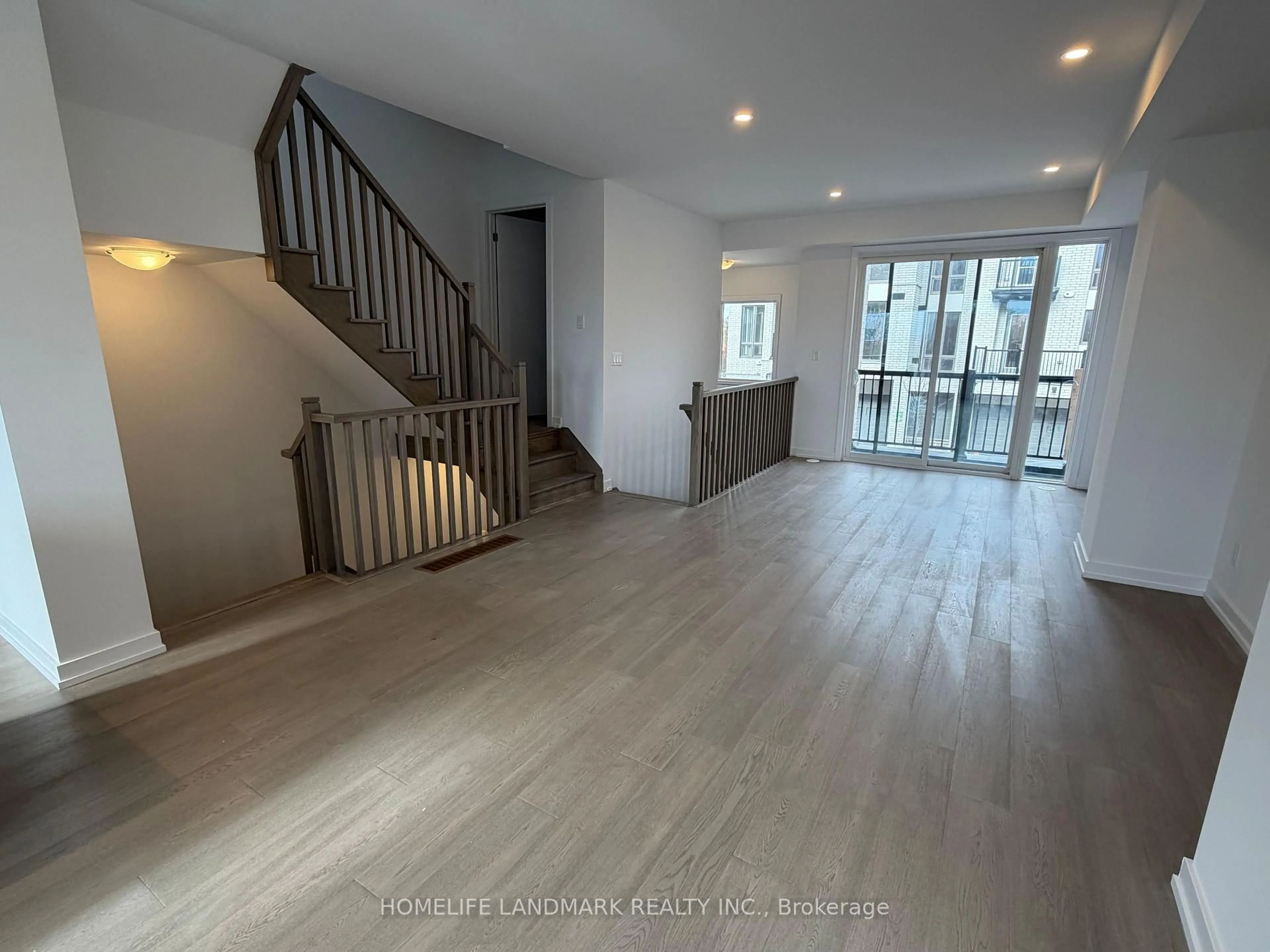 Unknown for 23 Bancroft Lane, Richmond Hill Ontario L4E 1M1