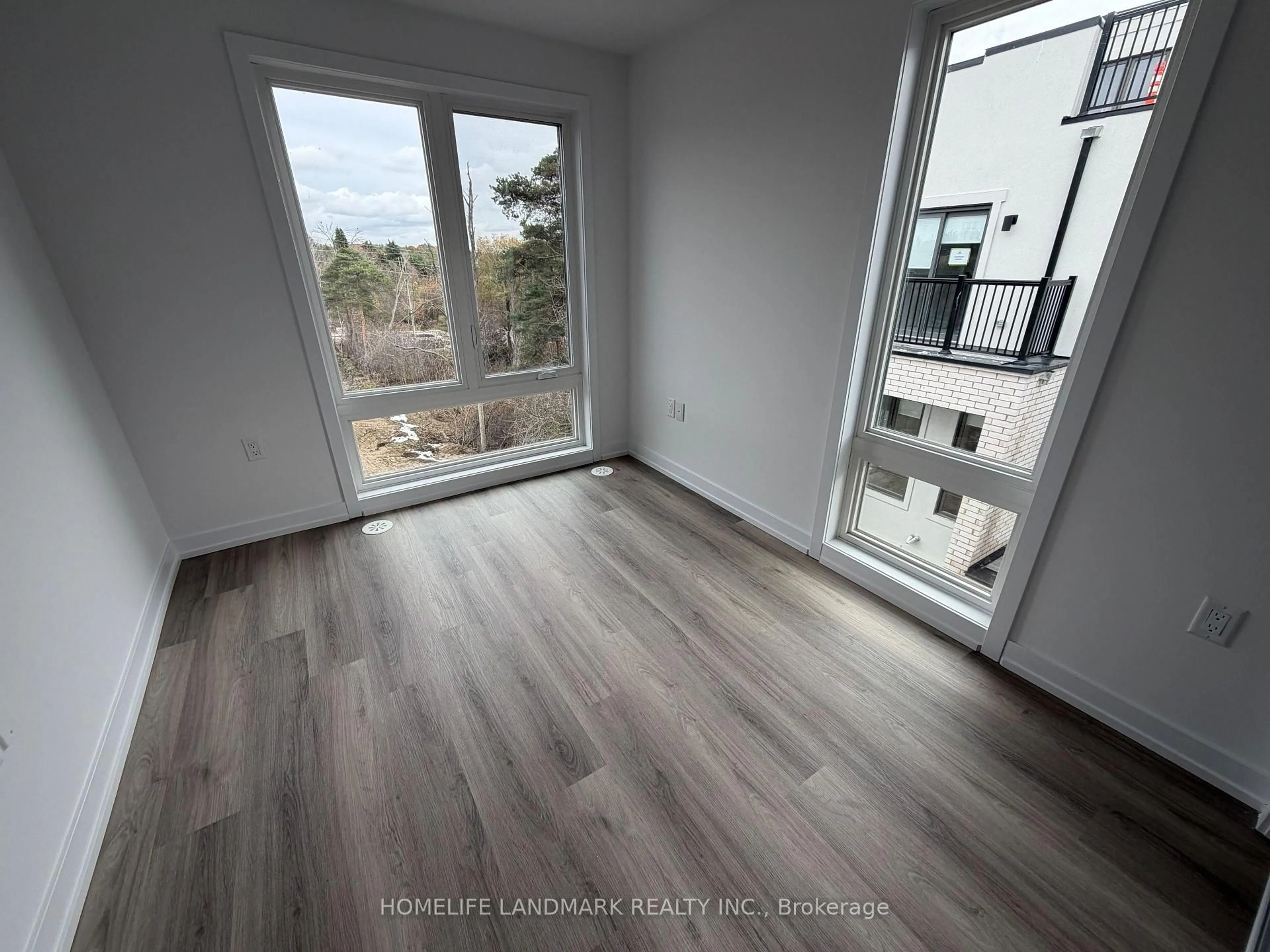 Unknown for 3 Bancroft Lane #215, Richmond Hill Ontario L4E 1M1